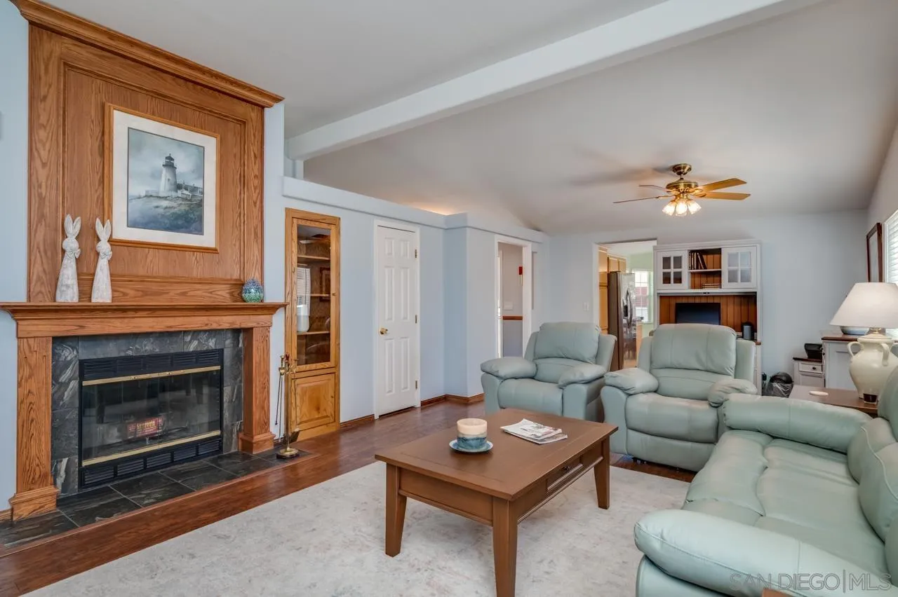 https://cdn.realtyfeed.com/cdn/127/260009037/e8ee10394acc9f165877b7967c7a5630.webp