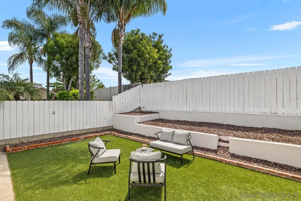 8631 Flanders, San Diego, CA, 92126