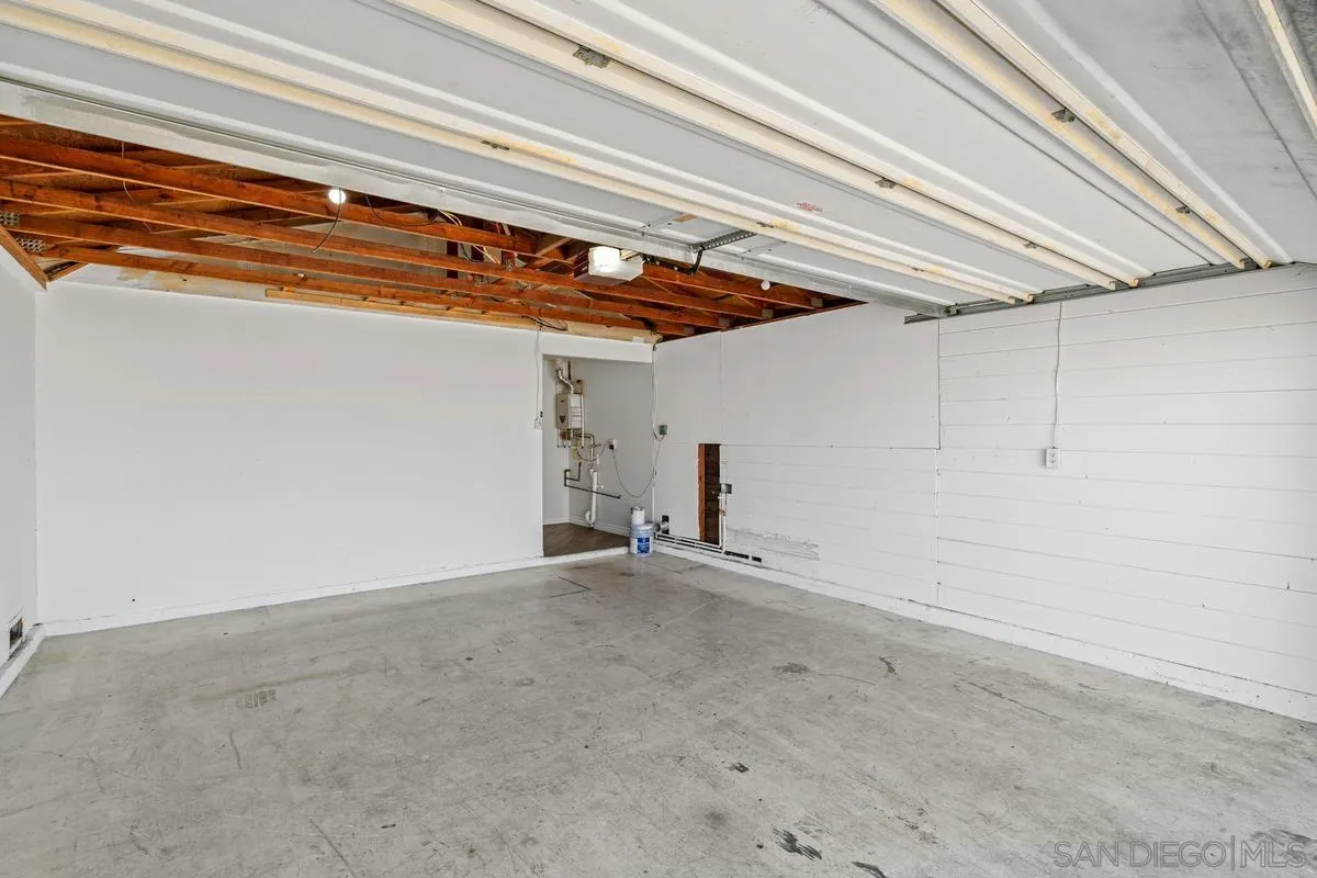 8631 Flanders, San Diego, CA, 92126