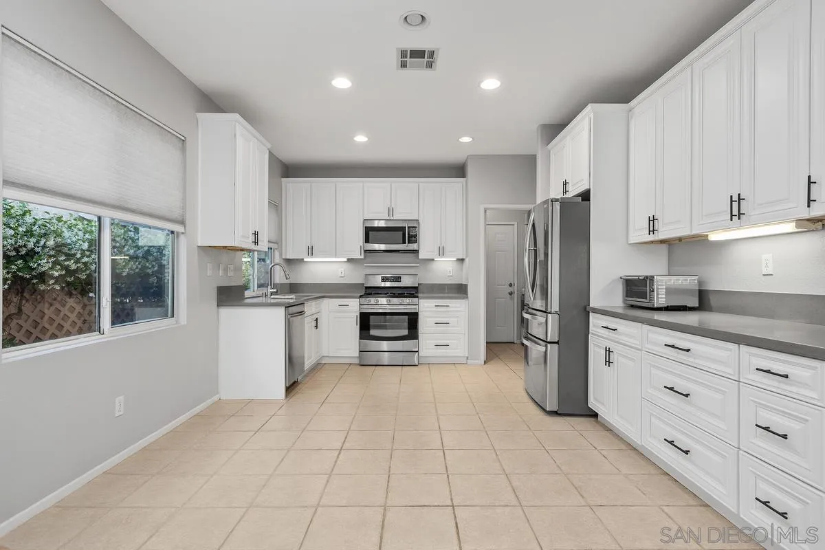 https://cdn.realtyfeed.com/cdn/127/260009043/6ae5195ab966d17c5d692bbec7895d58.webp