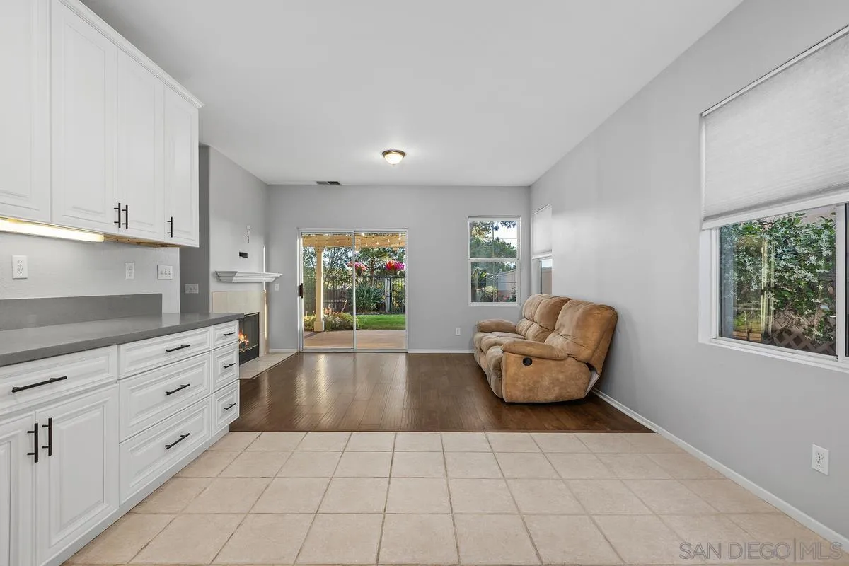 https://cdn.realtyfeed.com/cdn/127/260009043/c4d2ed55a90332258079eb3960fe8c28.webp