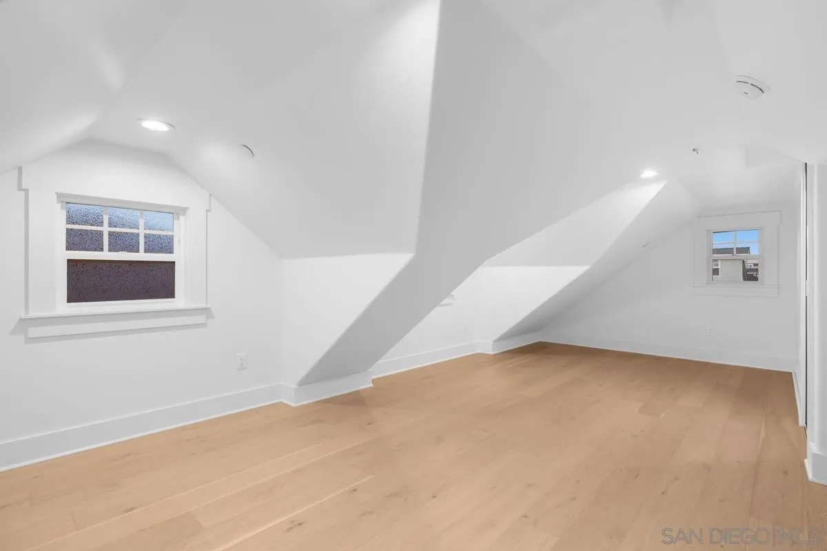 943 F Ave, Coronado, CA, 92118