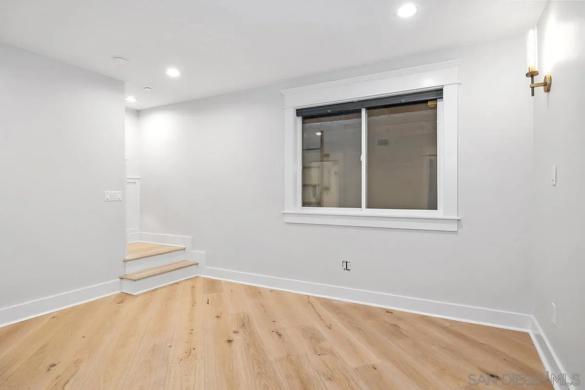943 F Ave, Coronado, CA, 92118