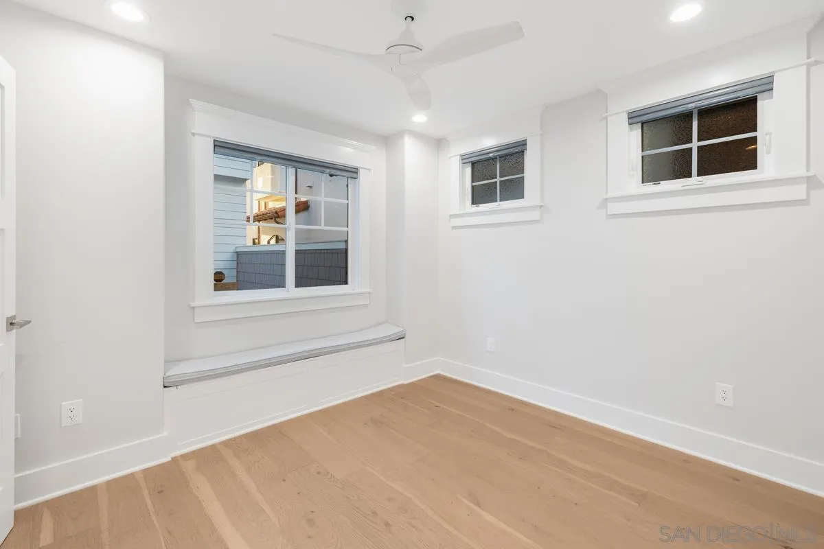 943 F Ave, Coronado, CA, 92118