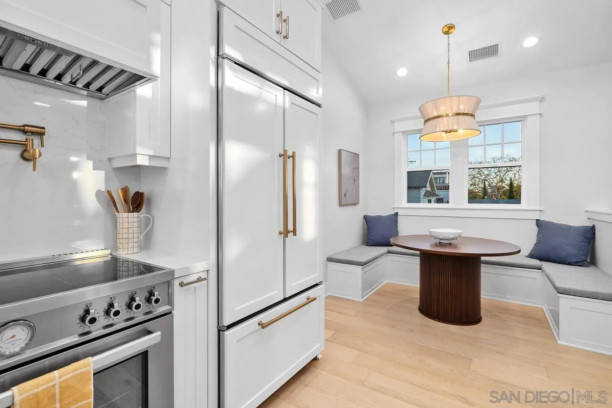 943 F Ave, Coronado, CA, 92118