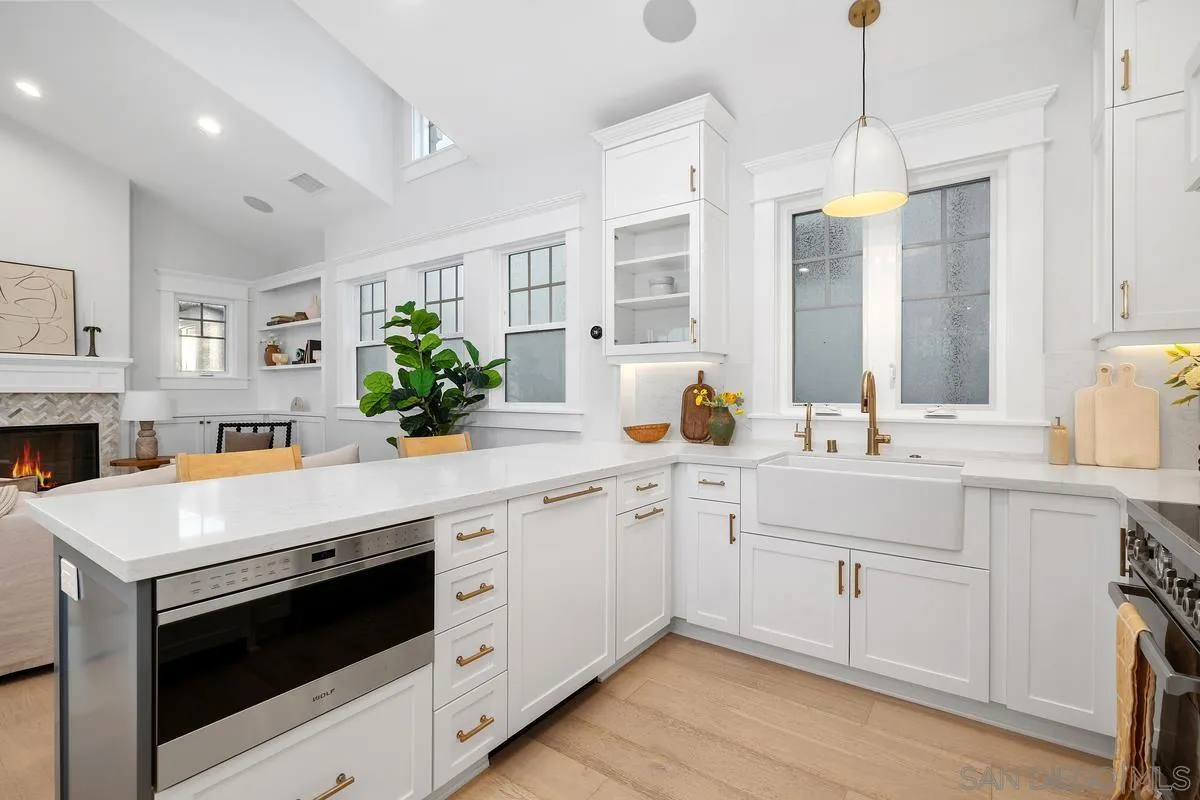 943 F Ave, Coronado, CA, 92118