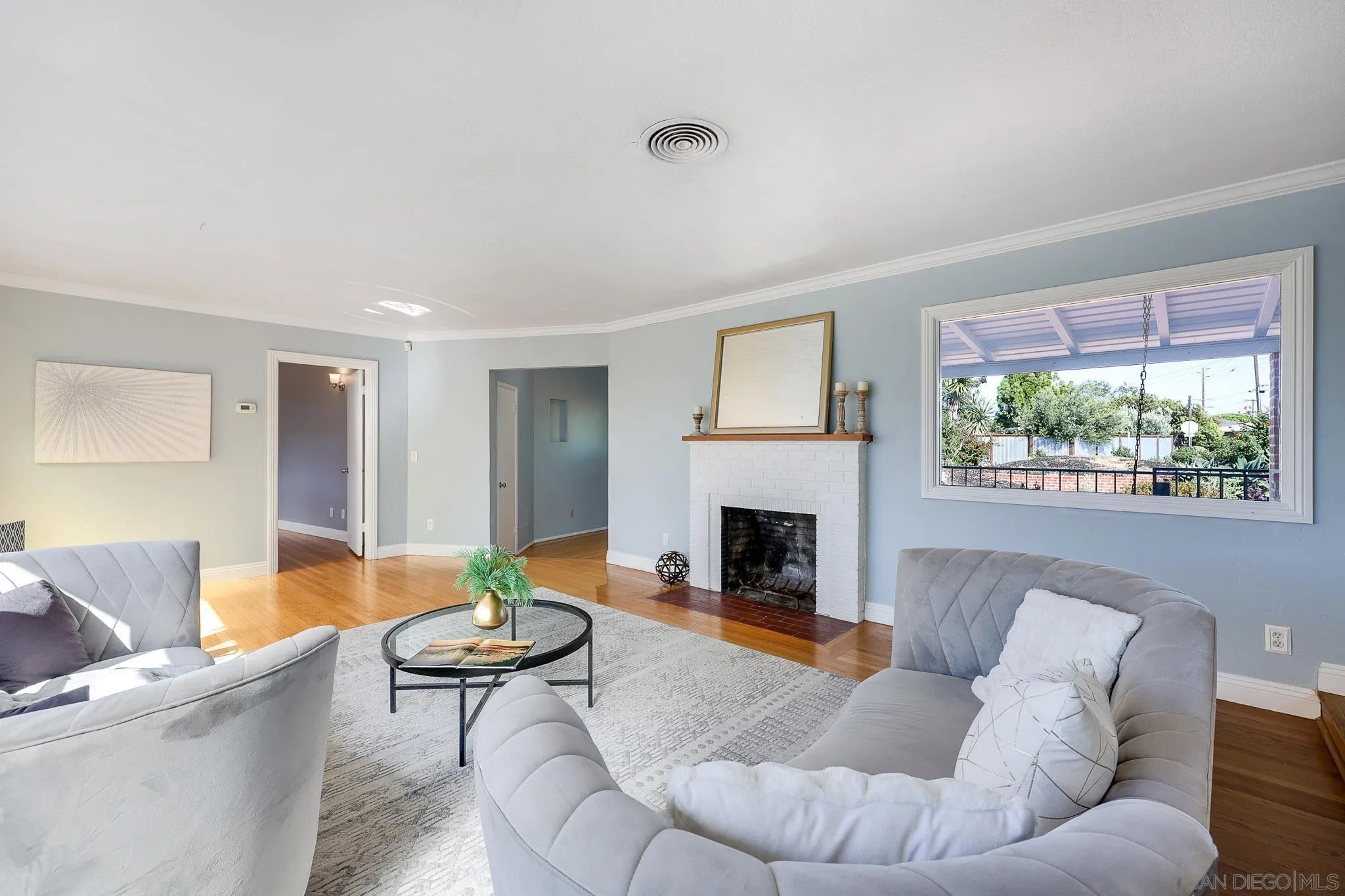 https://cdn.realtyfeed.com/cdn/127/260009049/8b125507ff476d23068000dcd988e3b2.webp
