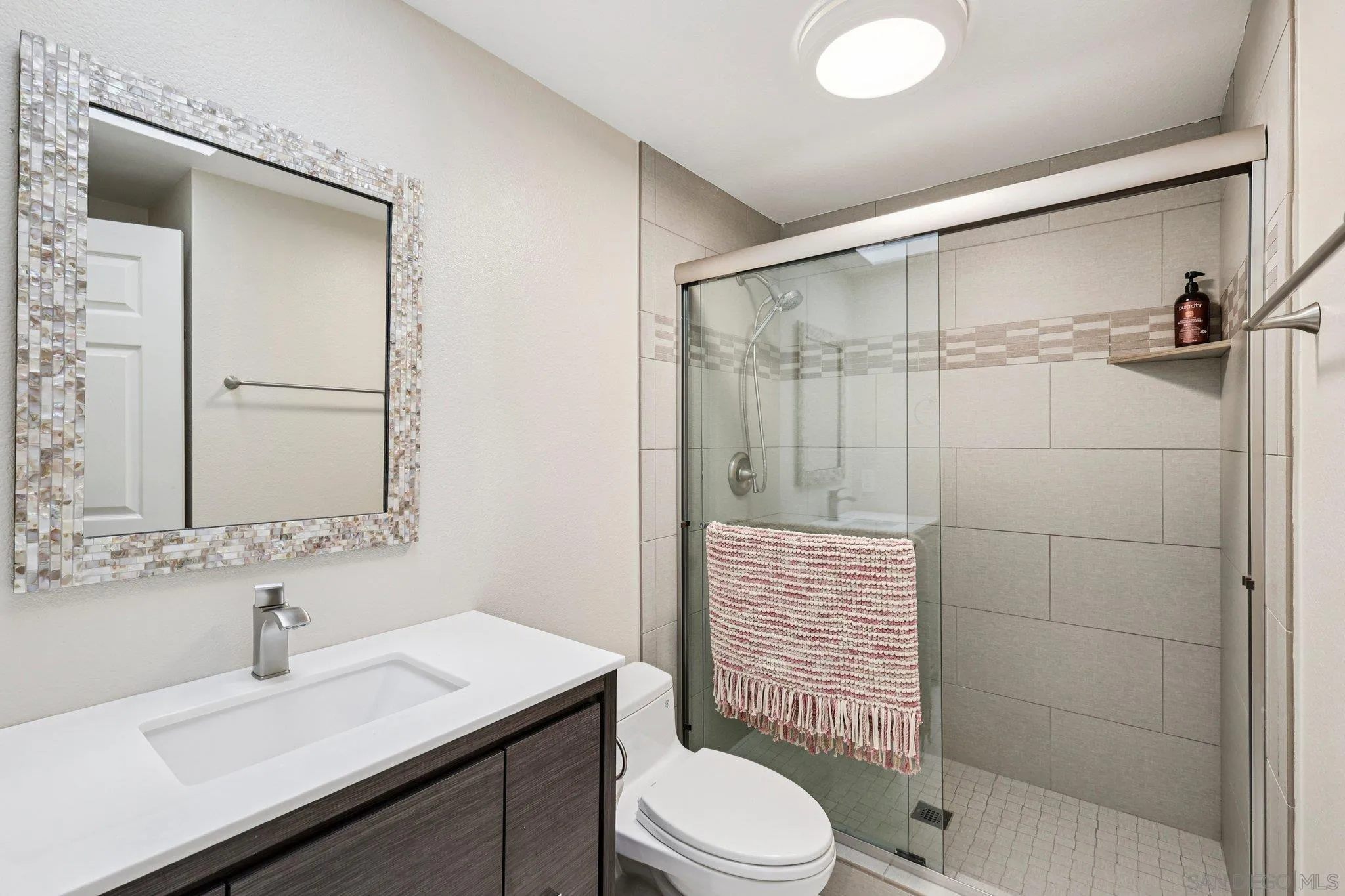 Photo #27: 260009051 Listing: Photo #27