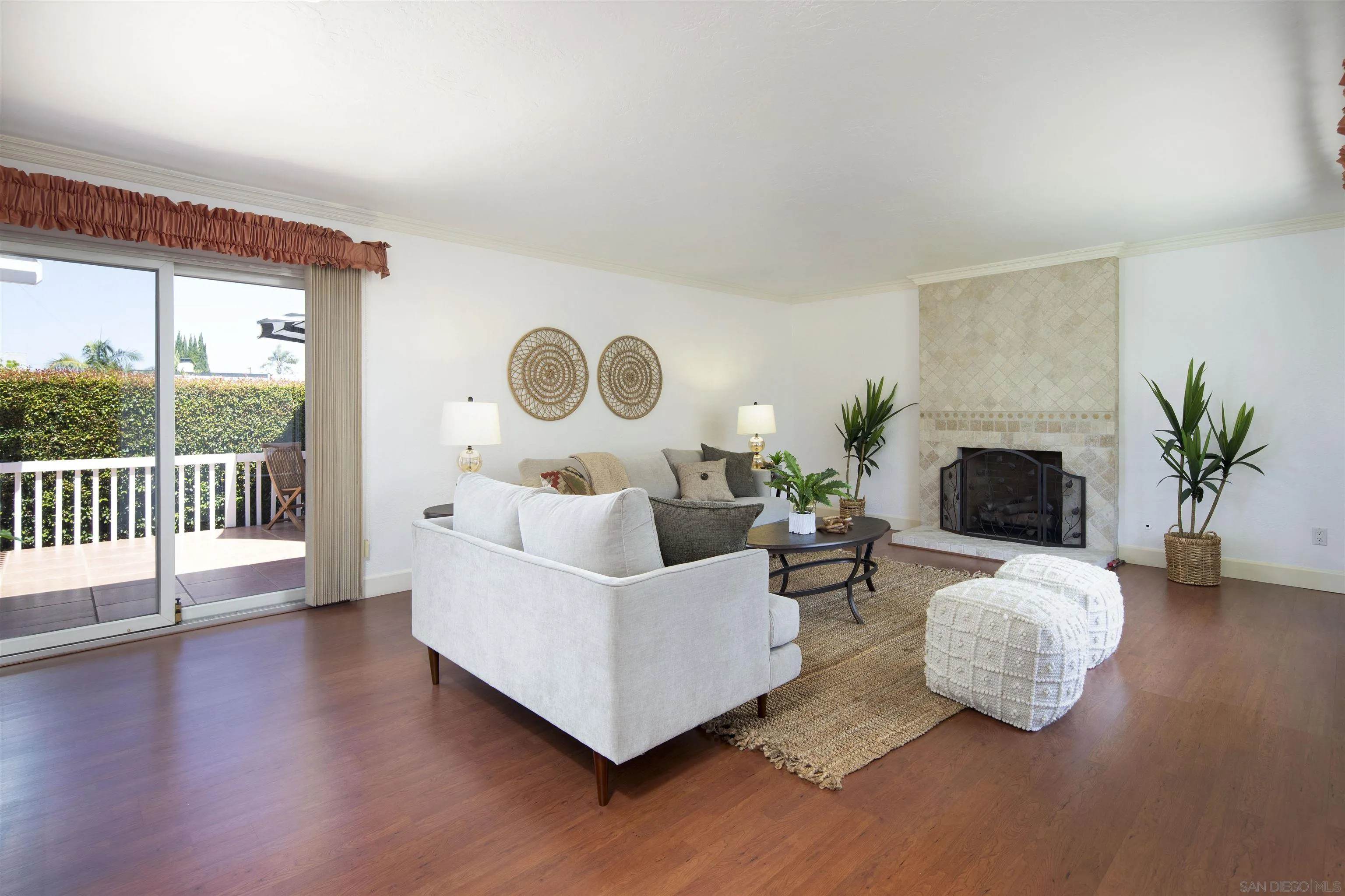 https://cdn.realtyfeed.com/cdn/127/260009052/011b3df80254bc8733329268addf12a1.webp
