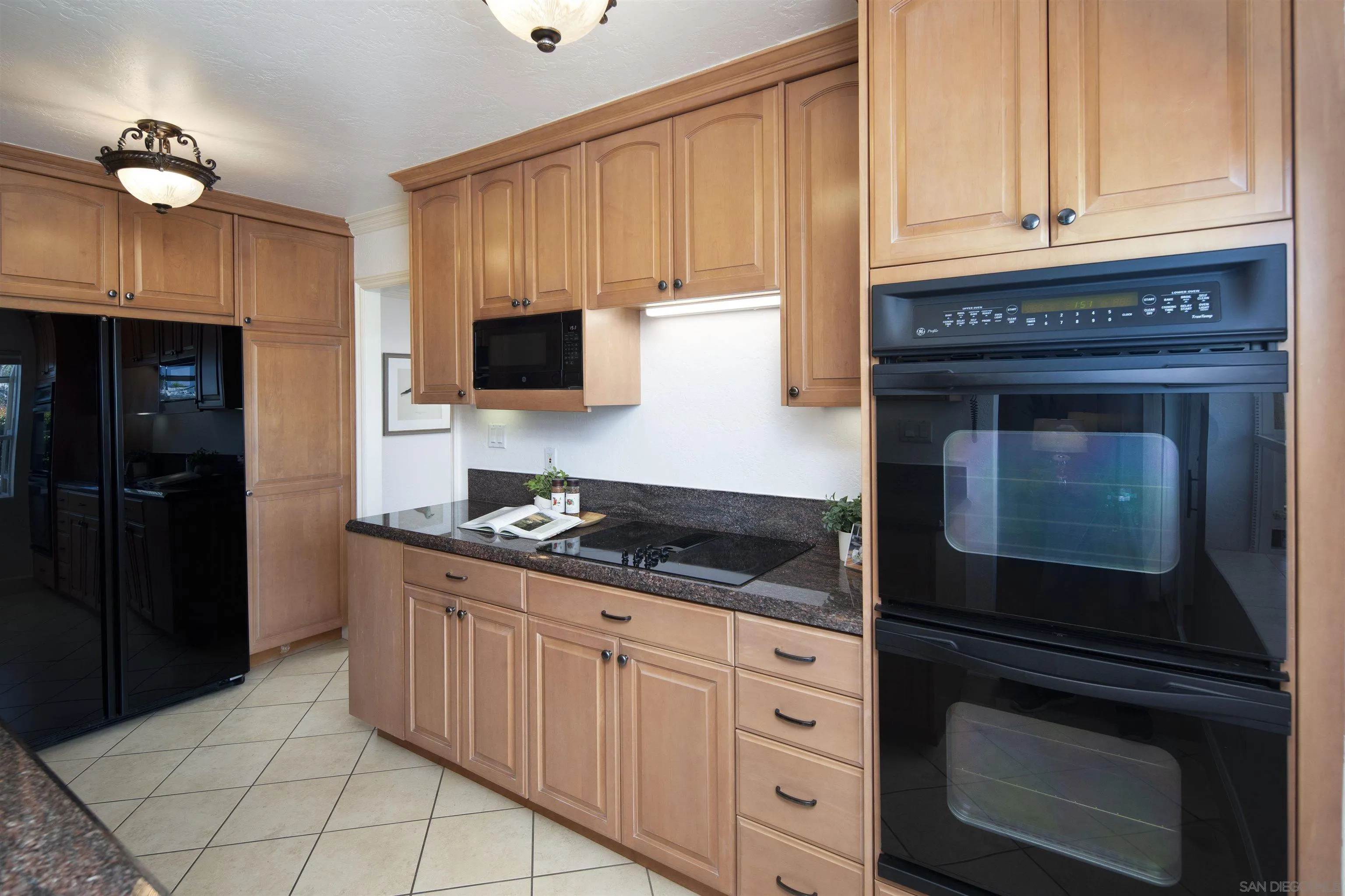 https://cdn.realtyfeed.com/cdn/127/260009052/2be10f14fc774f081c85a20841accc47.webp