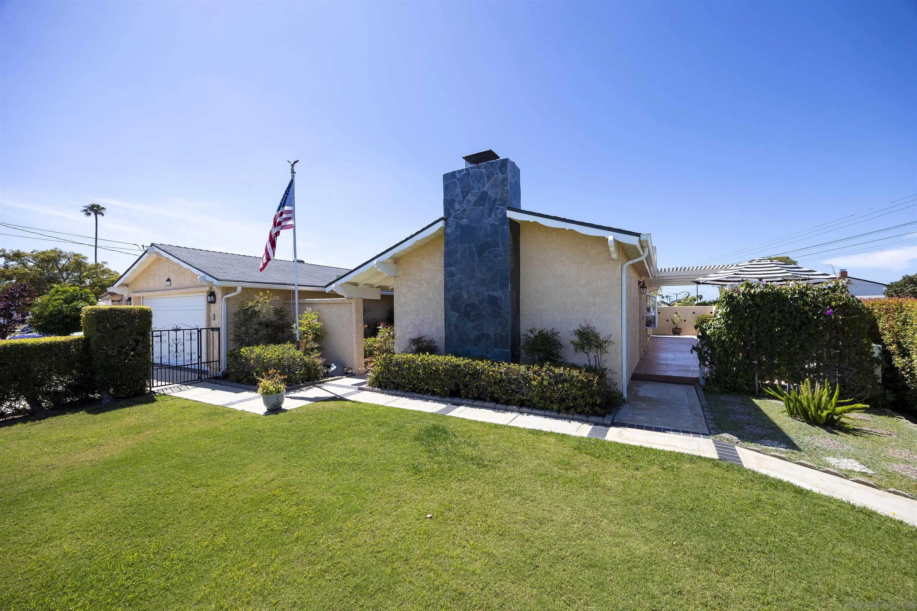 https://cdn.realtyfeed.com/cdn/127/260009052/41c4881e5fb810256b4e165761ccaf57.webp
