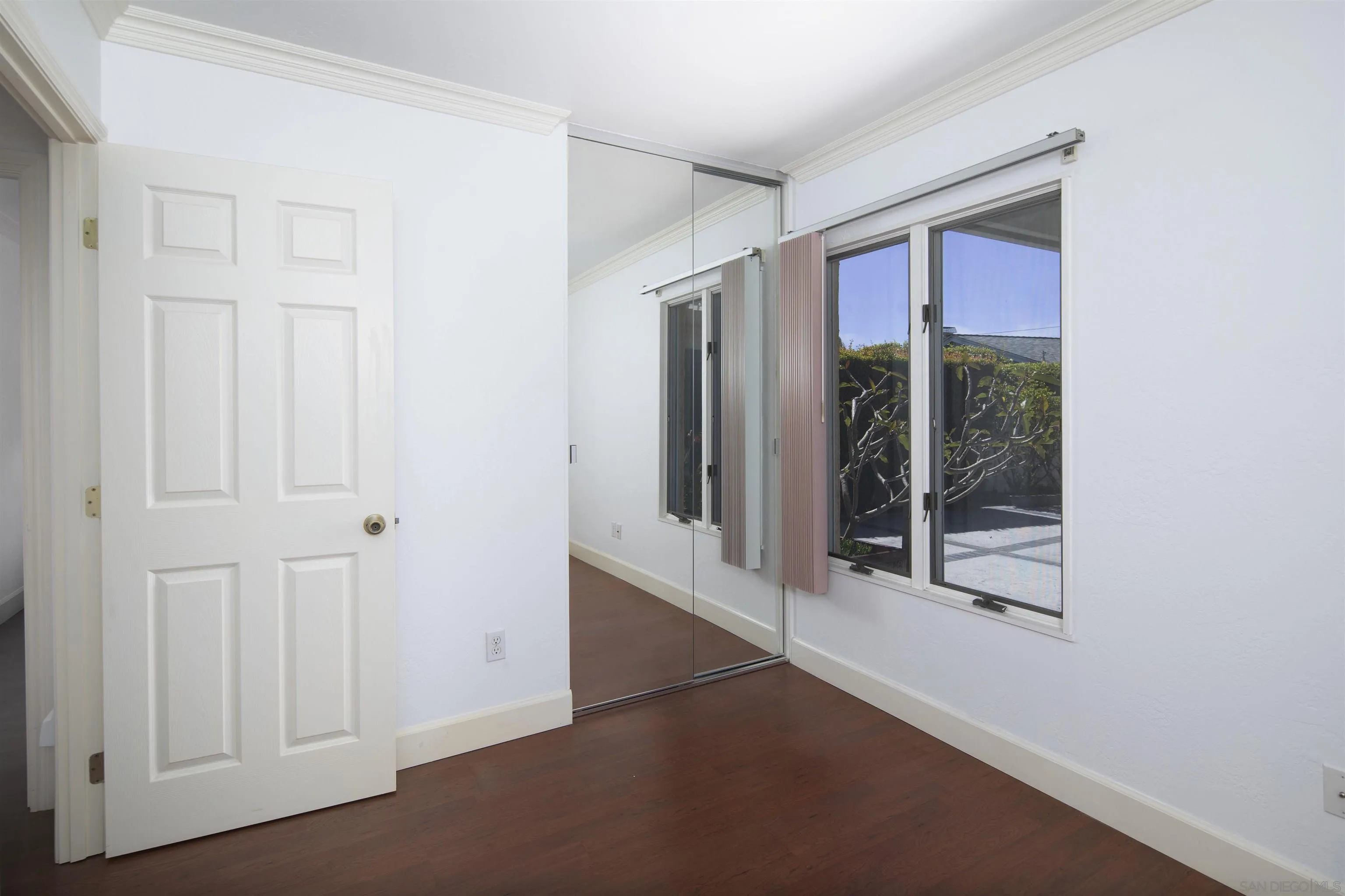 https://cdn.realtyfeed.com/cdn/127/260009052/69c3828643f1000850cec99311b37079.webp