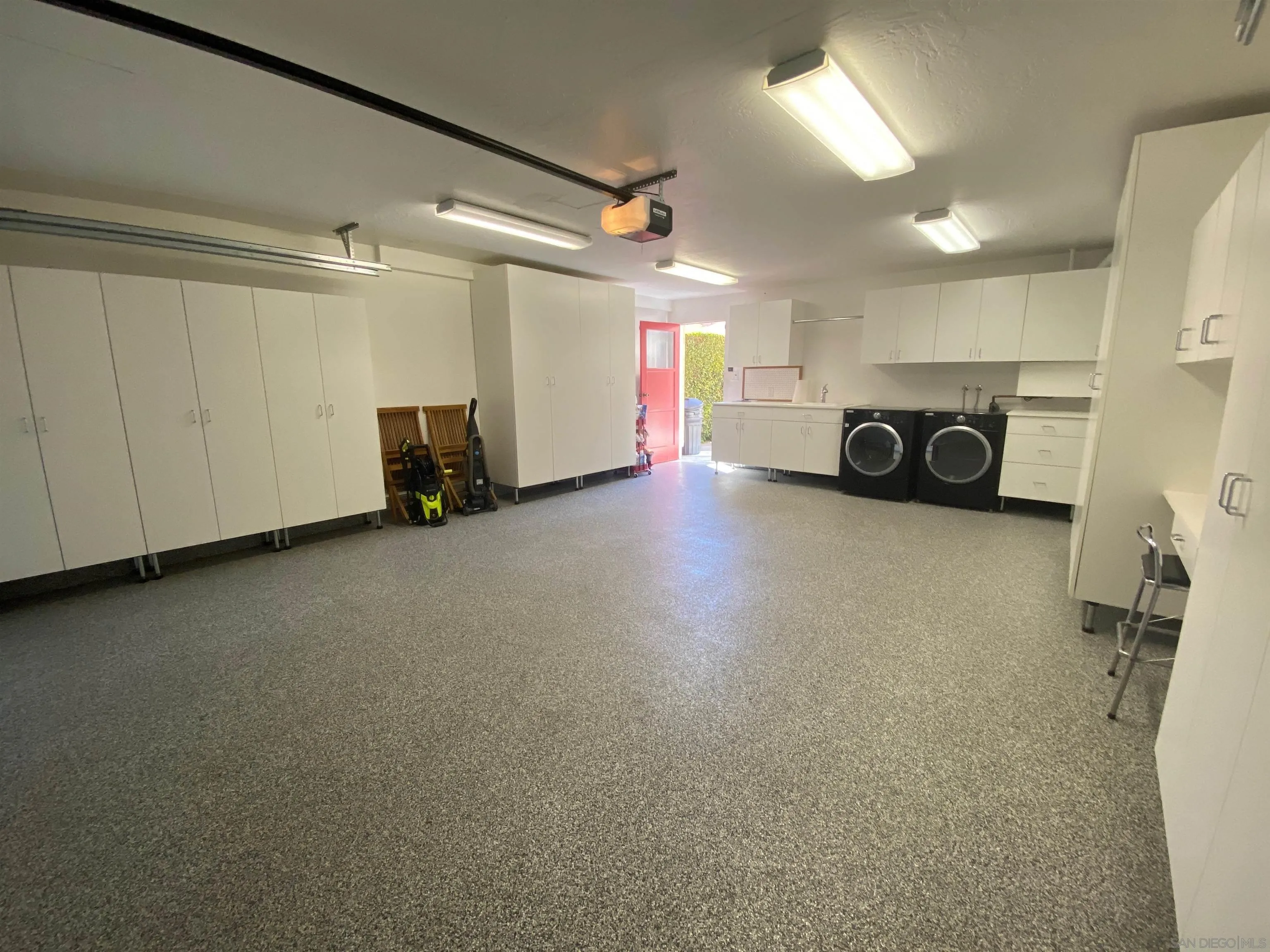 https://cdn.realtyfeed.com/cdn/127/260009052/9b663e9f38cb1c9b60893a8b9093d99c.webp