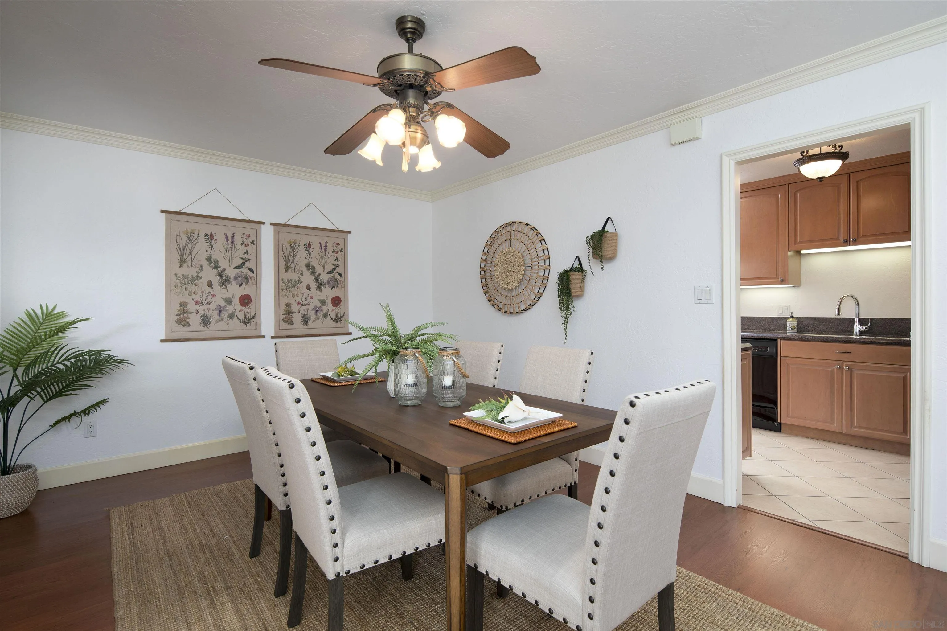 https://cdn.realtyfeed.com/cdn/127/260009052/de6347e219008d1b0438ce7d111a2e13.webp