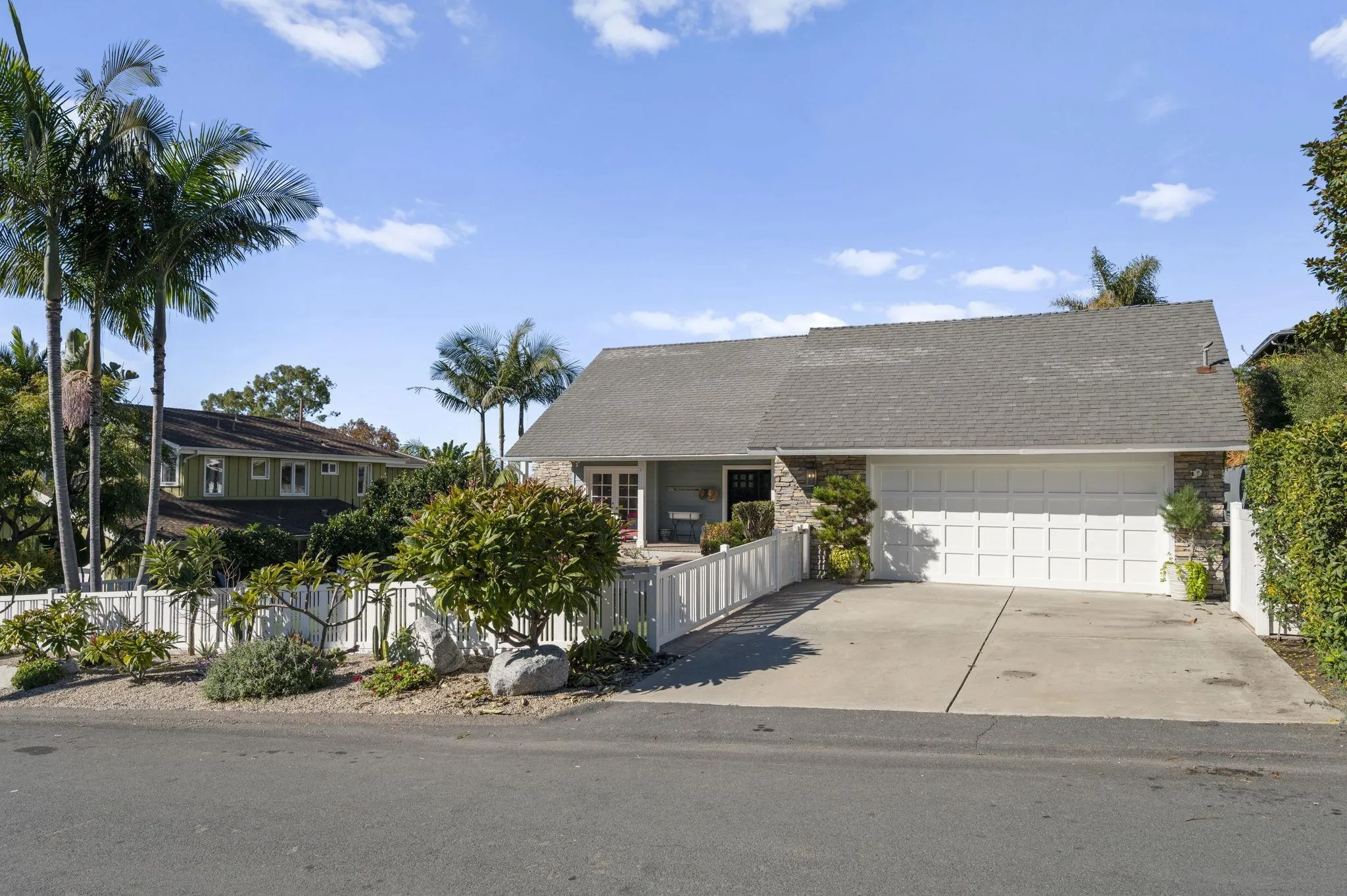 https://cdn.realtyfeed.com/cdn/127/260009056/0fcaaf1f929a9f18f809ac11706da9e5.webp
