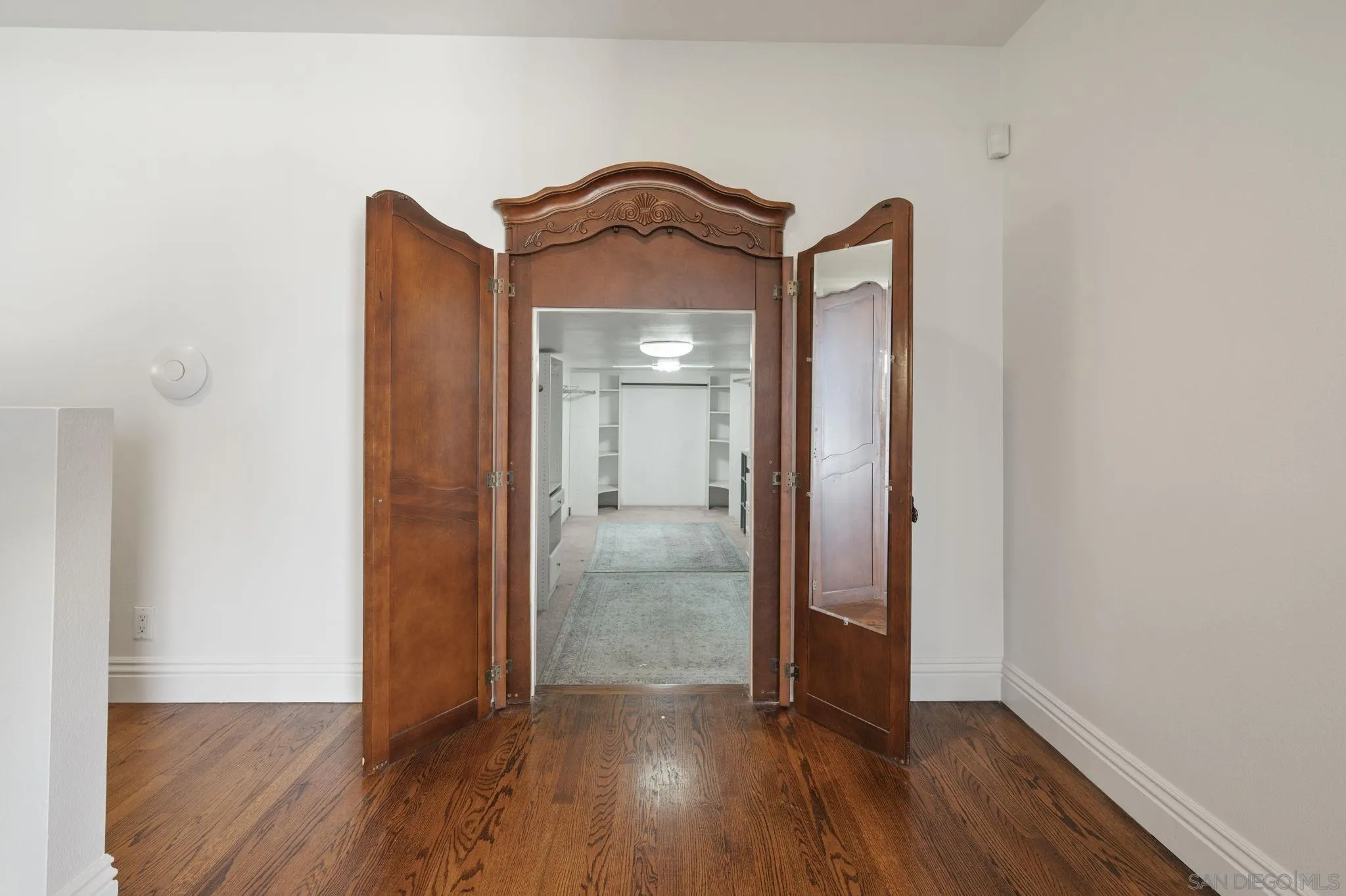 https://cdn.realtyfeed.com/cdn/127/260009056/97283d3489df5d06c1c520ce868b78cc.webp