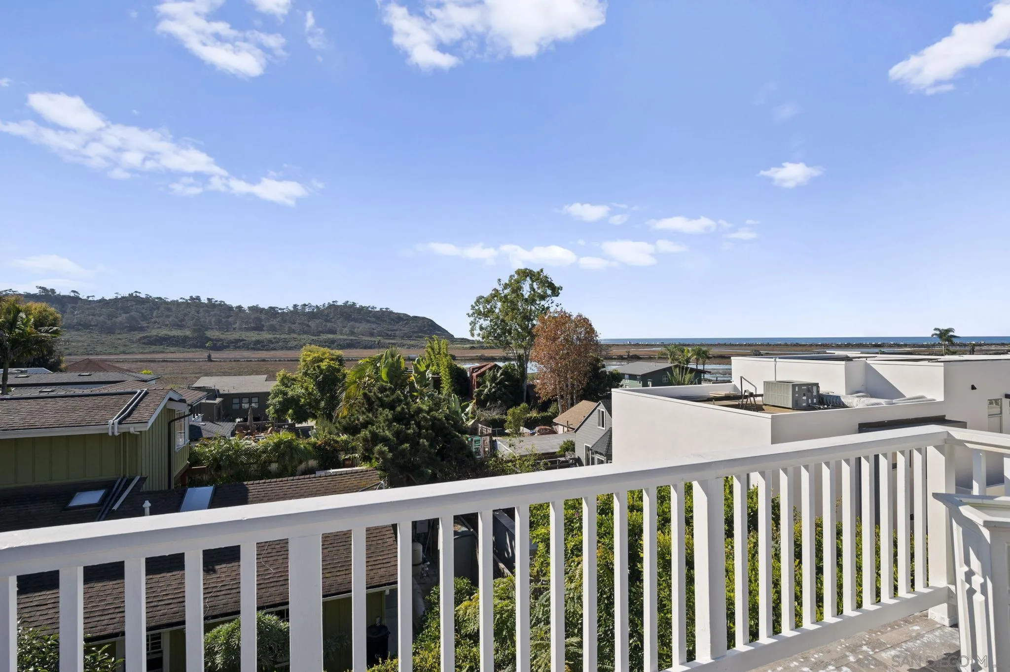 https://cdn.realtyfeed.com/cdn/127/260009056/989ca1a1fcc83dd9c785eab869bdf6f6.webp