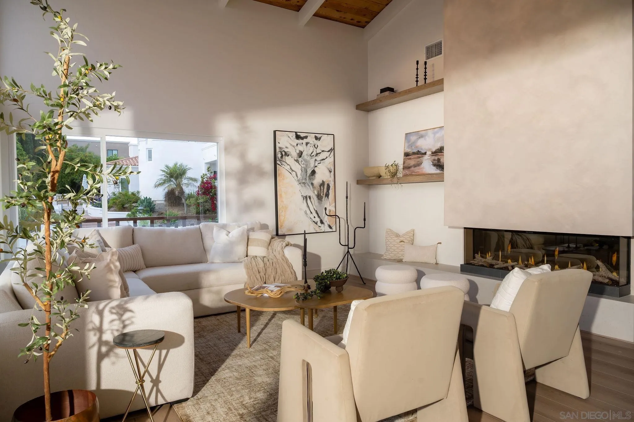 https://cdn.realtyfeed.com/cdn/127/260009059/19c8d6e9e1616c43f62a6ec33fca3e3c.webp