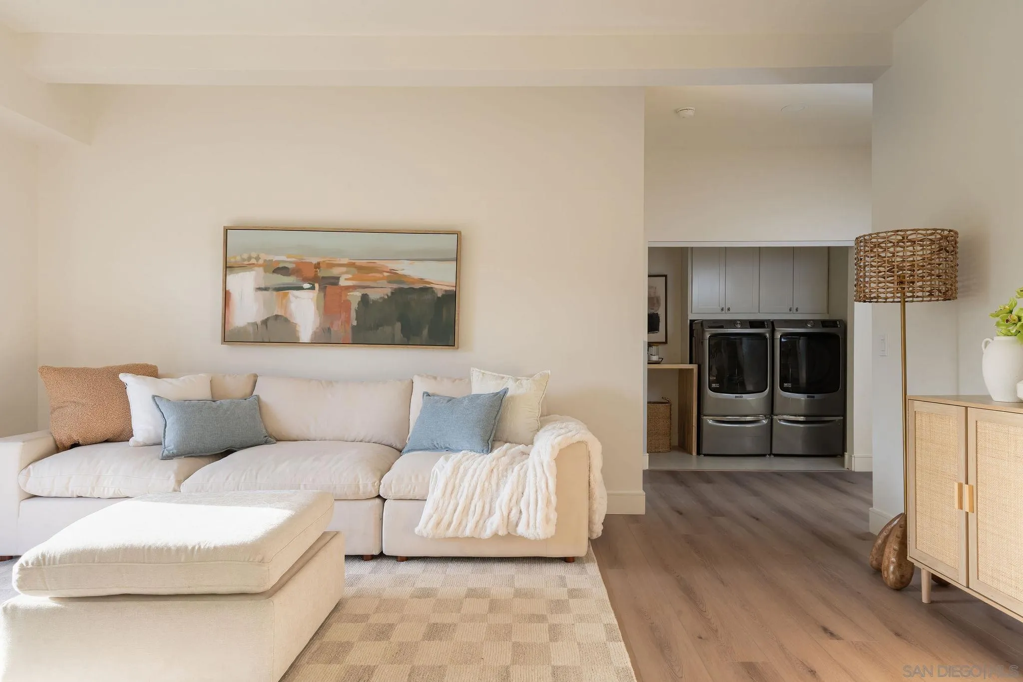 https://cdn.realtyfeed.com/cdn/127/260009059/494f01de4aab329ac80e675d548be35a.webp