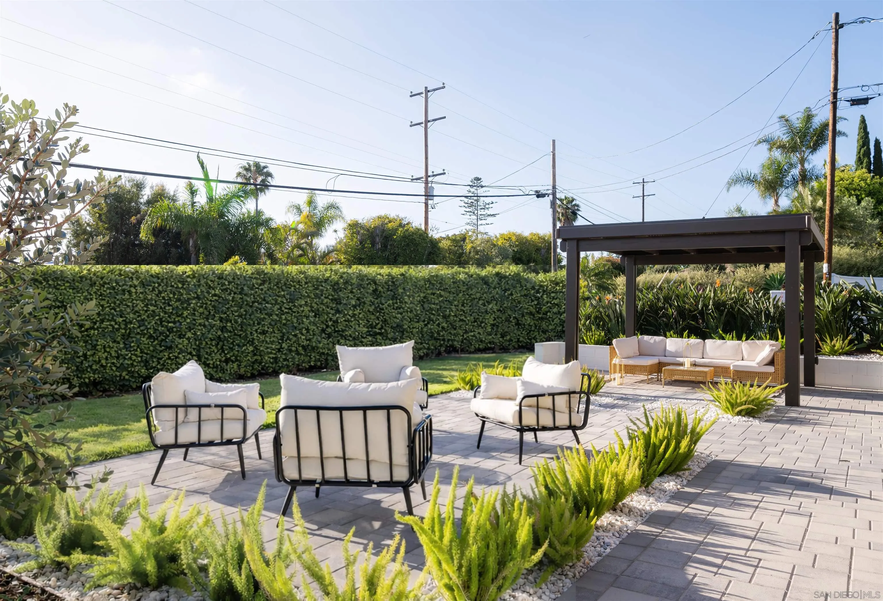 https://cdn.realtyfeed.com/cdn/127/260009059/ce38458e4d7123da6f03d5b1b9a6e90e.webp