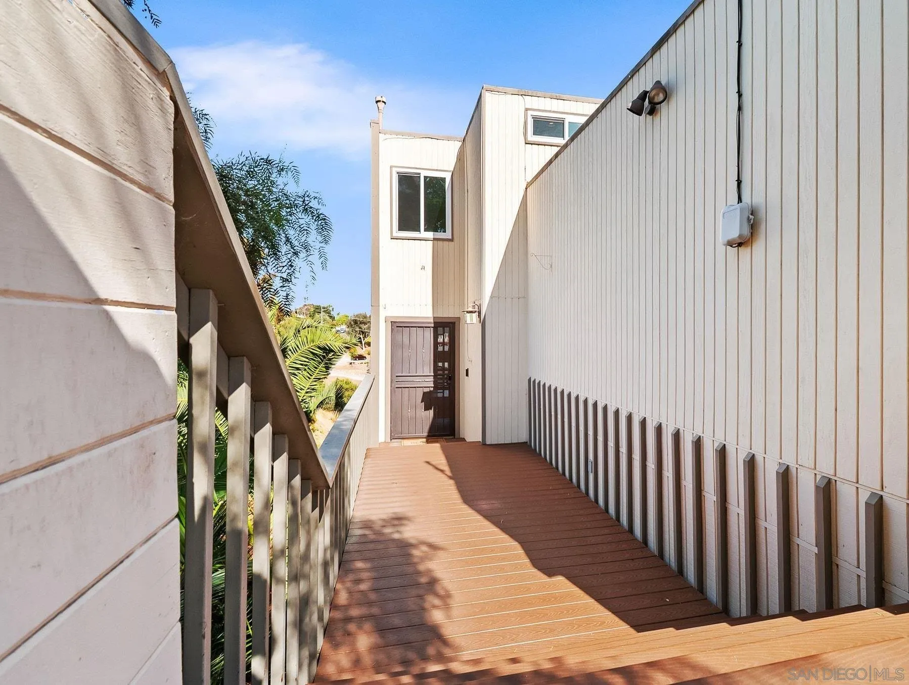 https://cdn.realtyfeed.com/cdn/127/260009069/68307338ff4719d3b0cbb9df197e9ae7.webp
