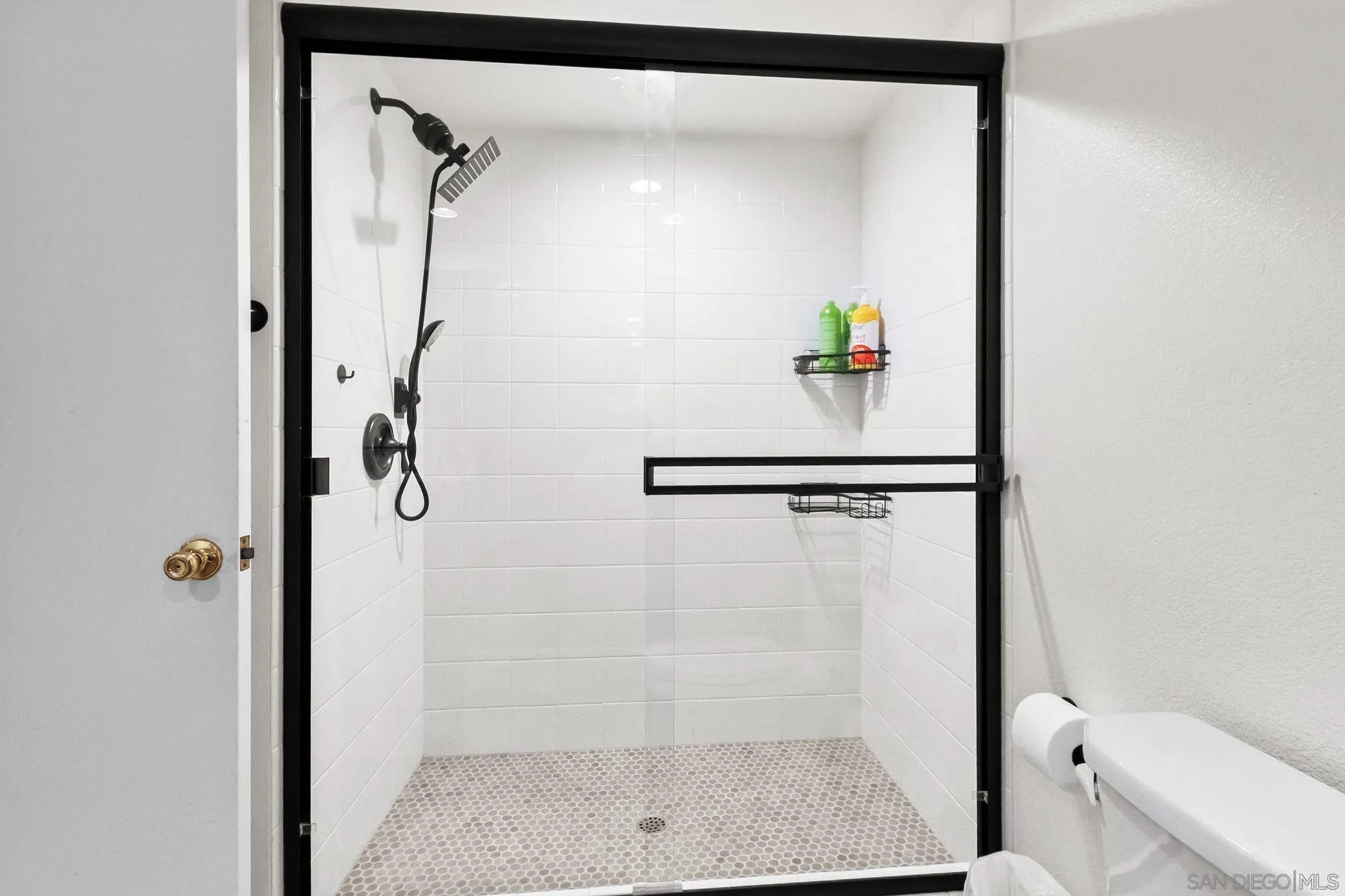 https://cdn.realtyfeed.com/cdn/127/260009069/c267cb450afeb38be05a93f7d88b9f77.webp