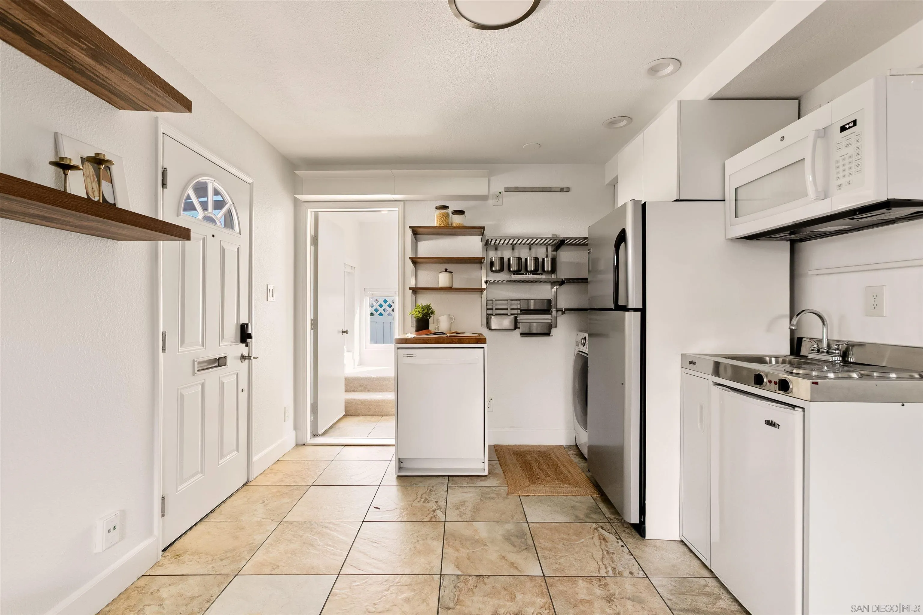 https://cdn.realtyfeed.com/cdn/127/260009070/6b7be9b901b3b4fccb65deeb6f75a3c4.webp