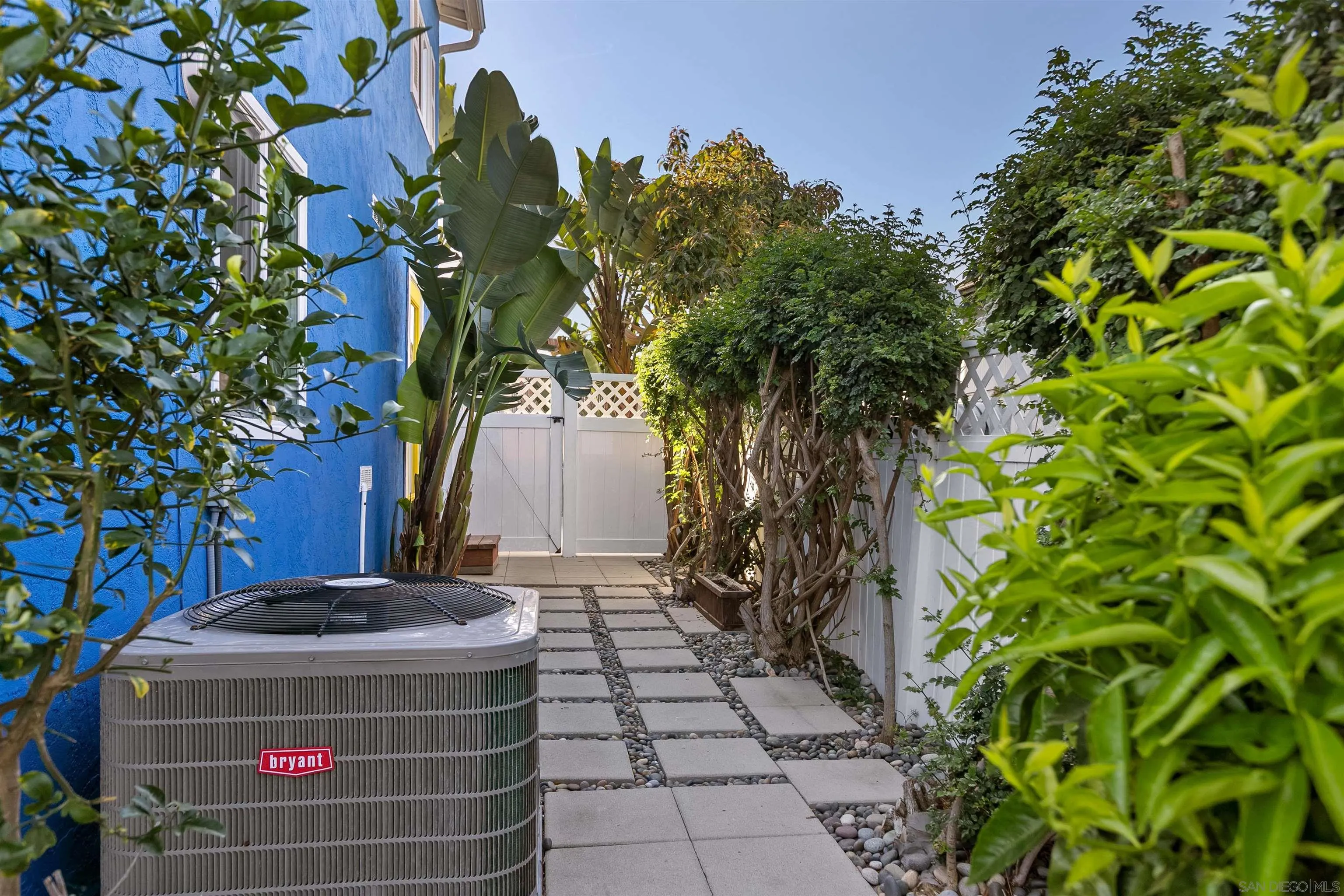 https://cdn.realtyfeed.com/cdn/127/260009070/6e9c169fd509366b2d0a0fabee33d53c.webp