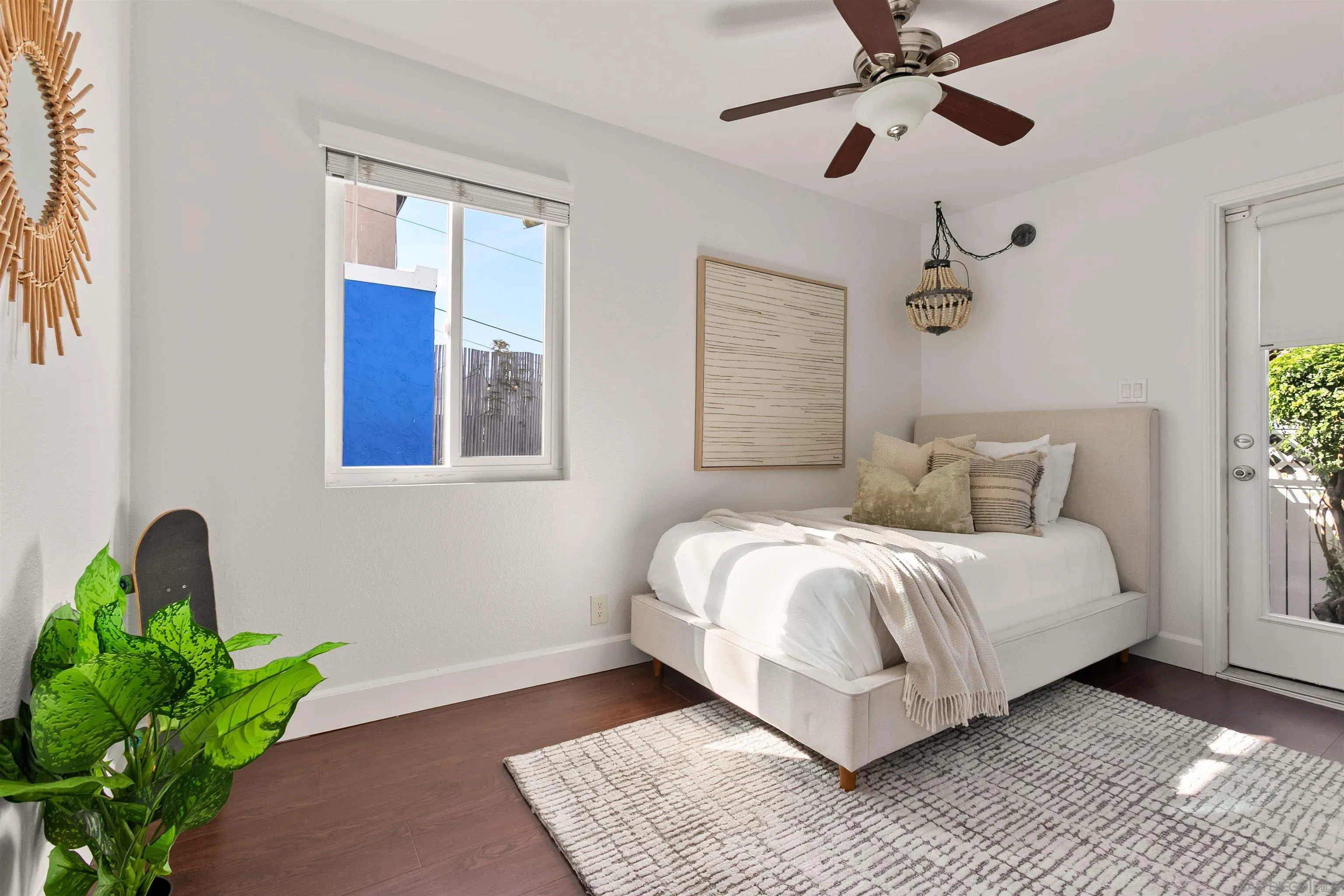 https://cdn.realtyfeed.com/cdn/127/260009070/a43244f7841ece1bf1c5be20fe5ad8d1.webp