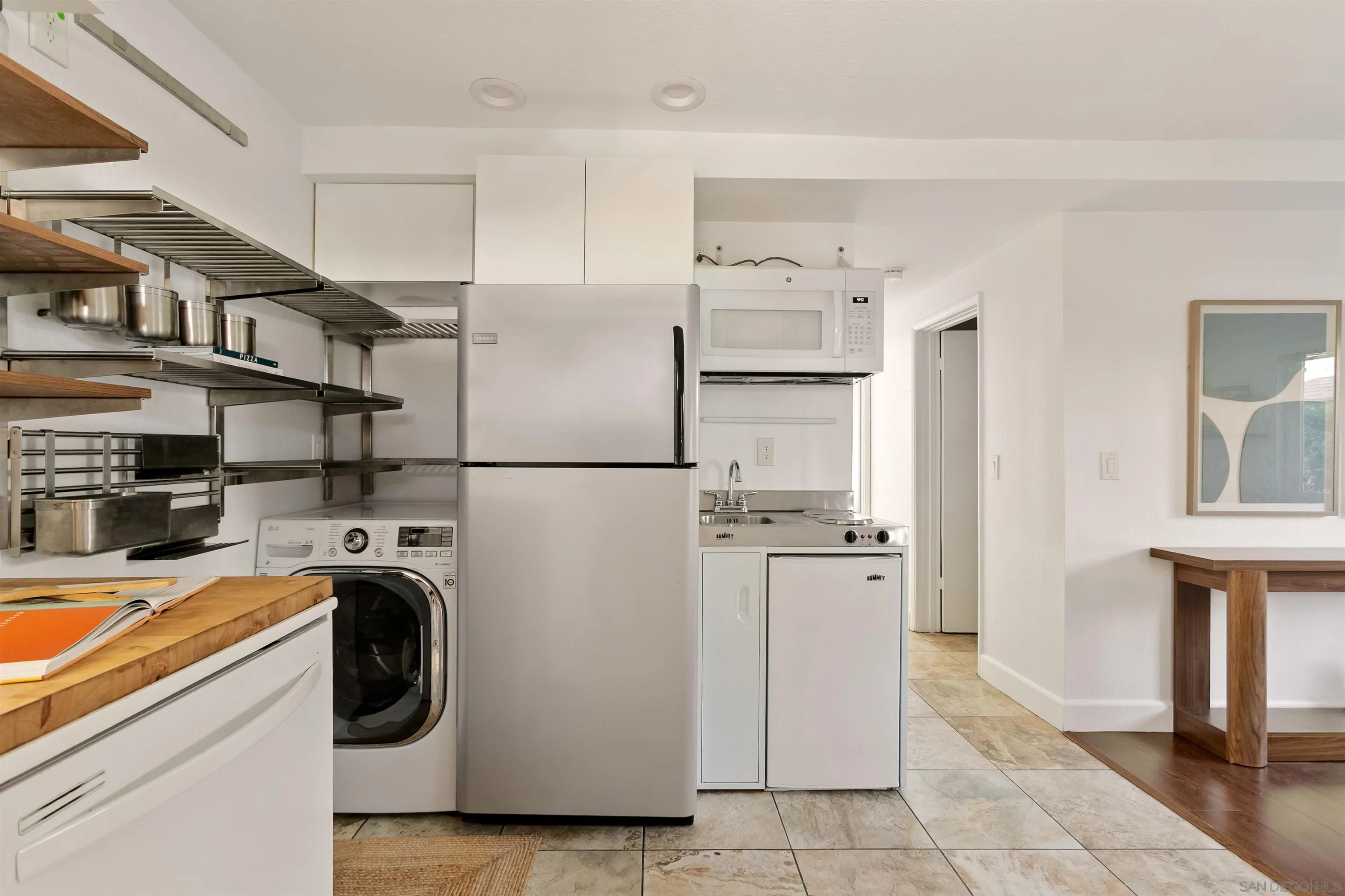 https://cdn.realtyfeed.com/cdn/127/260009070/daeb2a613feebd8436aadd259aa0d5d5.webp