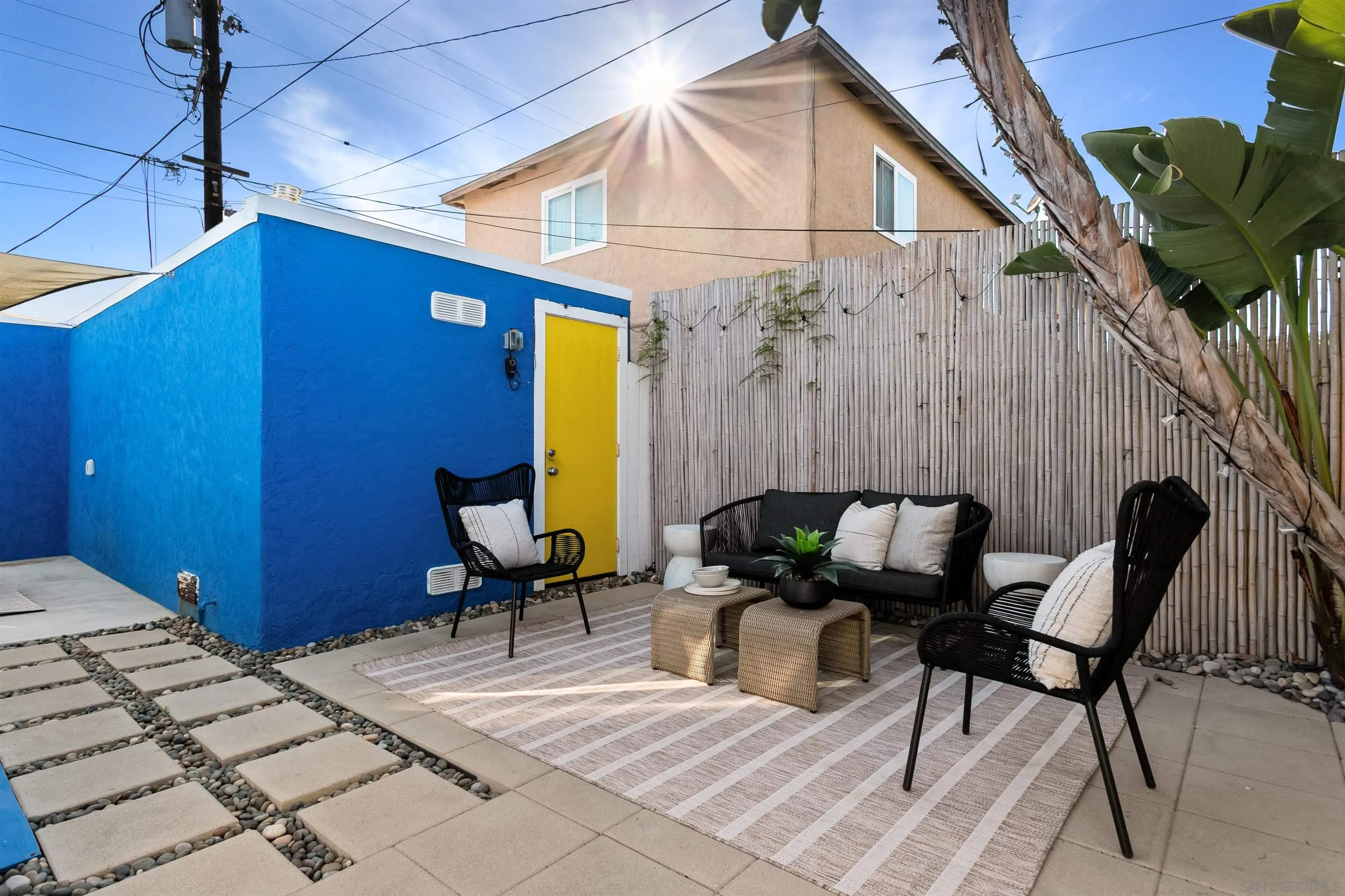 https://cdn.realtyfeed.com/cdn/127/260009070/f63dd2bc17693012e7b9da271322e526.webp