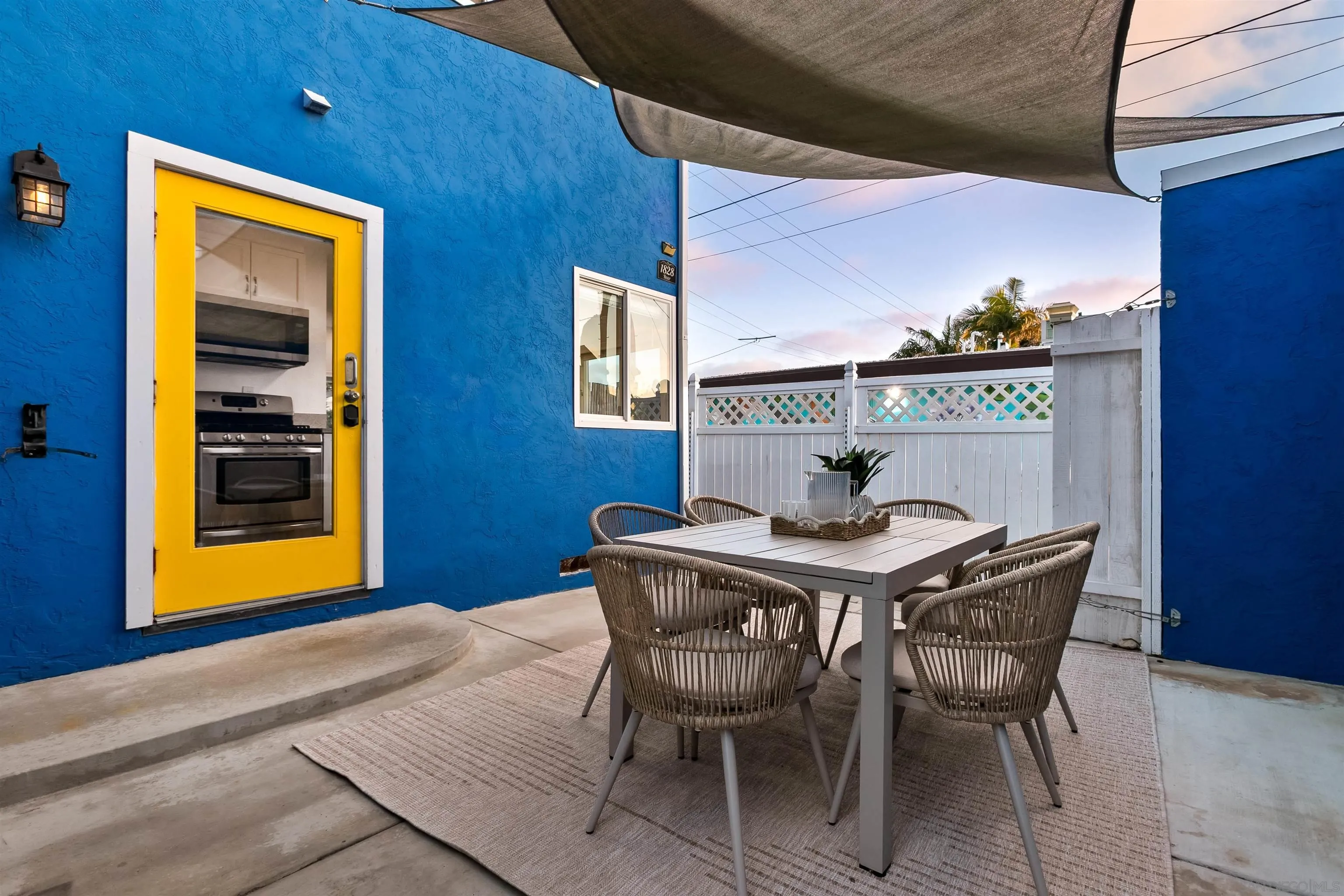https://cdn.realtyfeed.com/cdn/127/260009070/fa55da2e85d563965caece0e27c888c8.webp