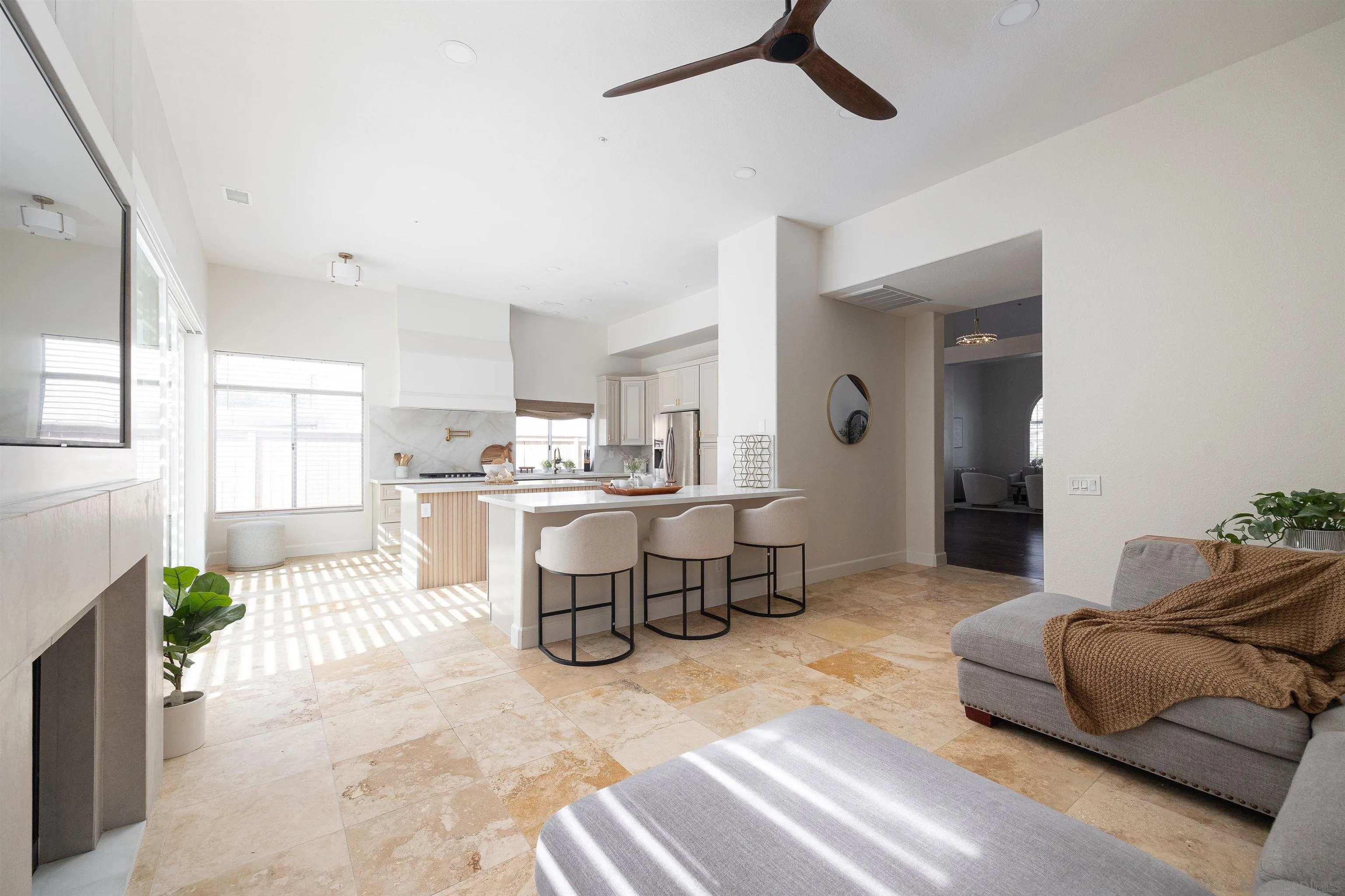 https://cdn.realtyfeed.com/cdn/127/260009072/c97541235573693d5103ed7958f3a503.webp