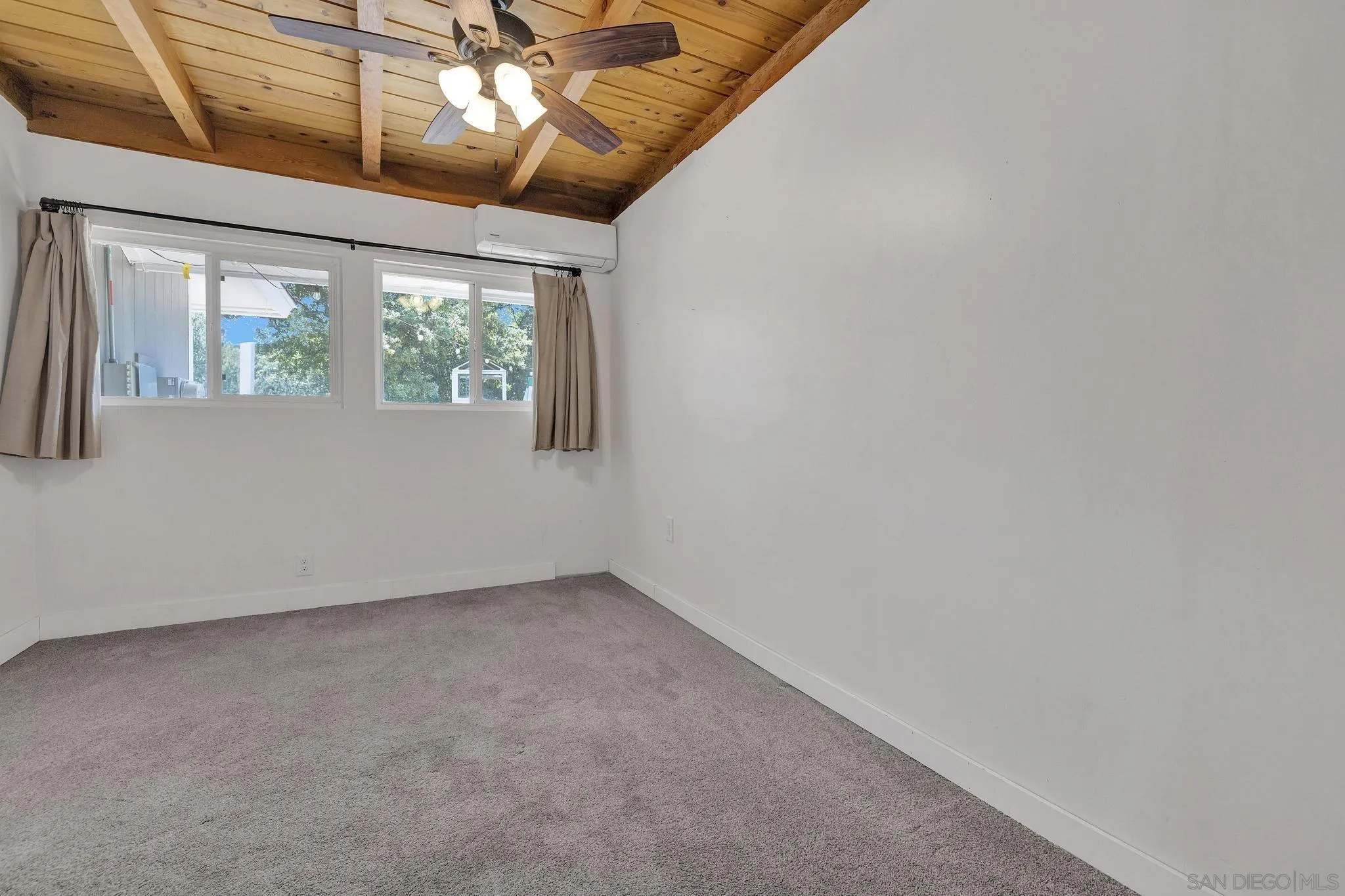 https://cdn.realtyfeed.com/cdn/127/260009073/70966c02607c8c18bcb94b7c9e7cd40c.webp