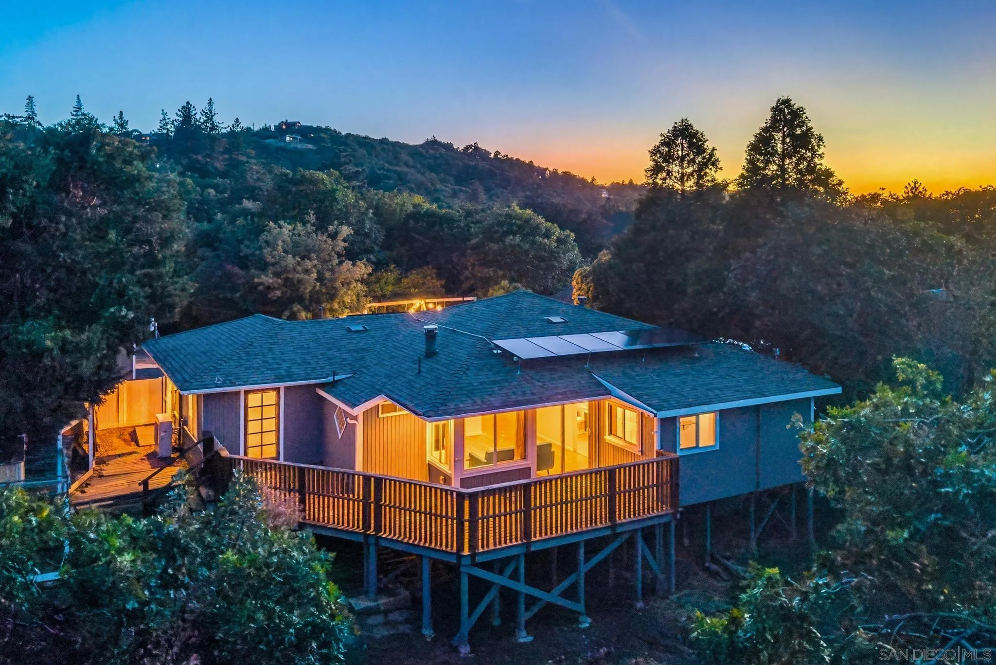 https://cdn.realtyfeed.com/cdn/127/260009073/c31ba53d84561202eb16710d09bb5024.webp