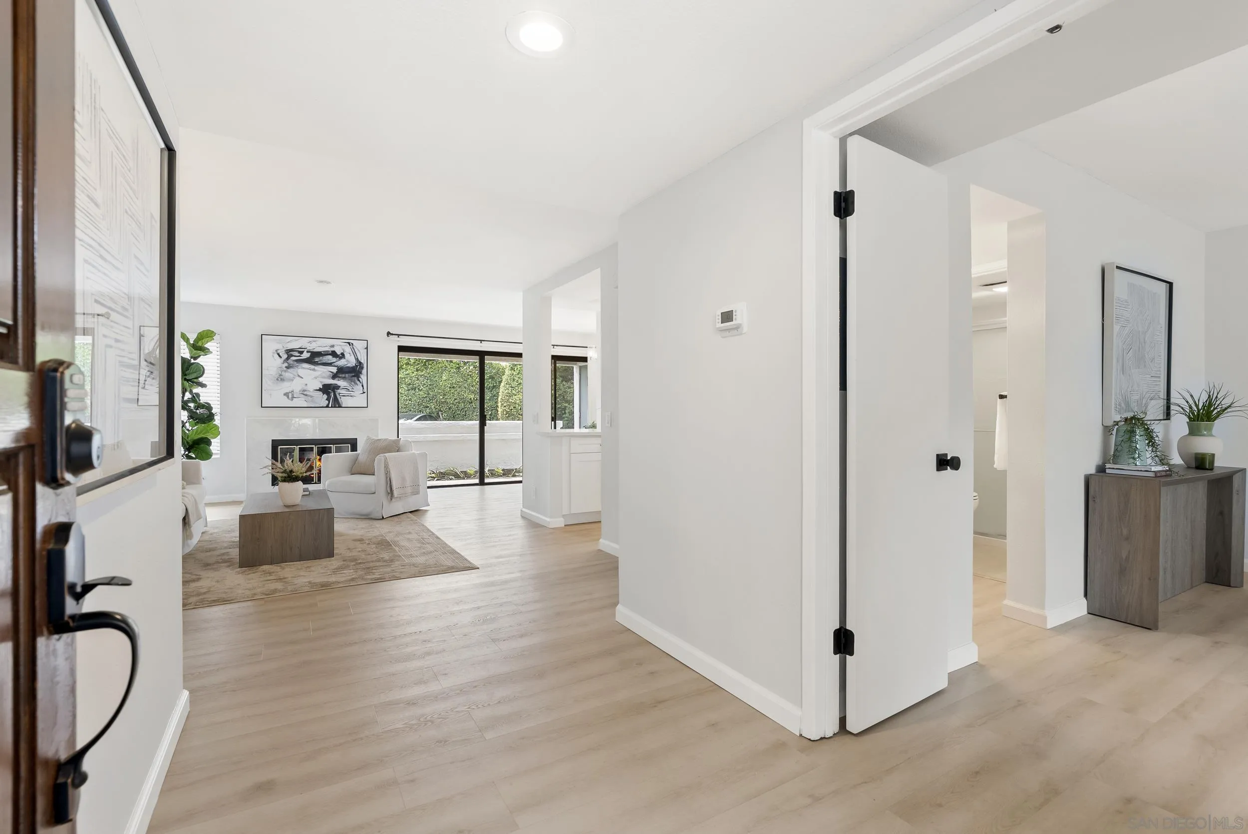 Photo #5: 260009074 Listing: Photo #5