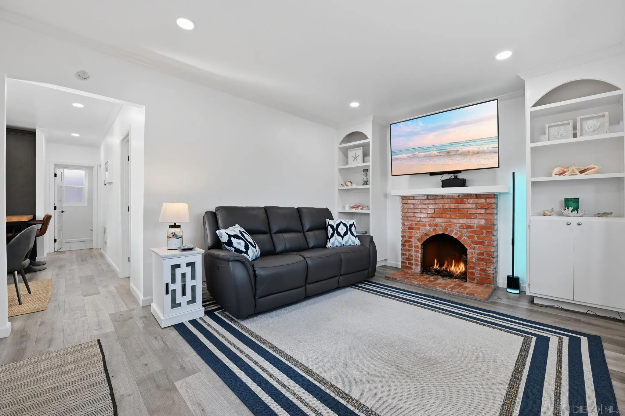 https://cdn.realtyfeed.com/cdn/127/260009075/5e5277313984ac78325f7eca36f97194.webp