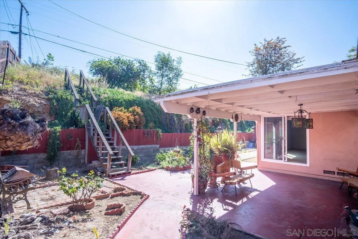 https://cdn.realtyfeed.com/cdn/127/260009077/196ebac36960653088100a2dc420169a.webp