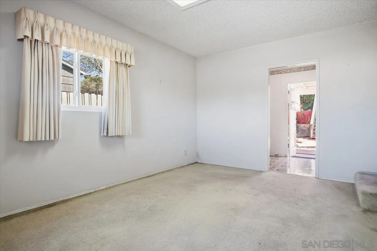 https://cdn.realtyfeed.com/cdn/127/260009077/1c33100754179aec11a098e12e22f116.webp