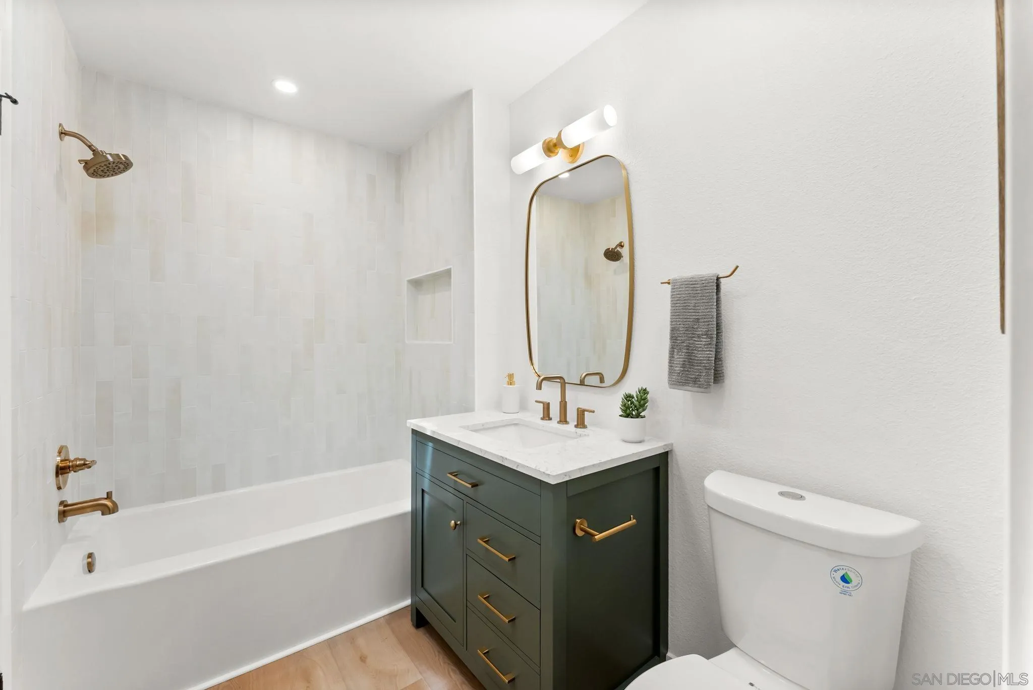 4676 Barcelona, Oceanside, CA, 92056