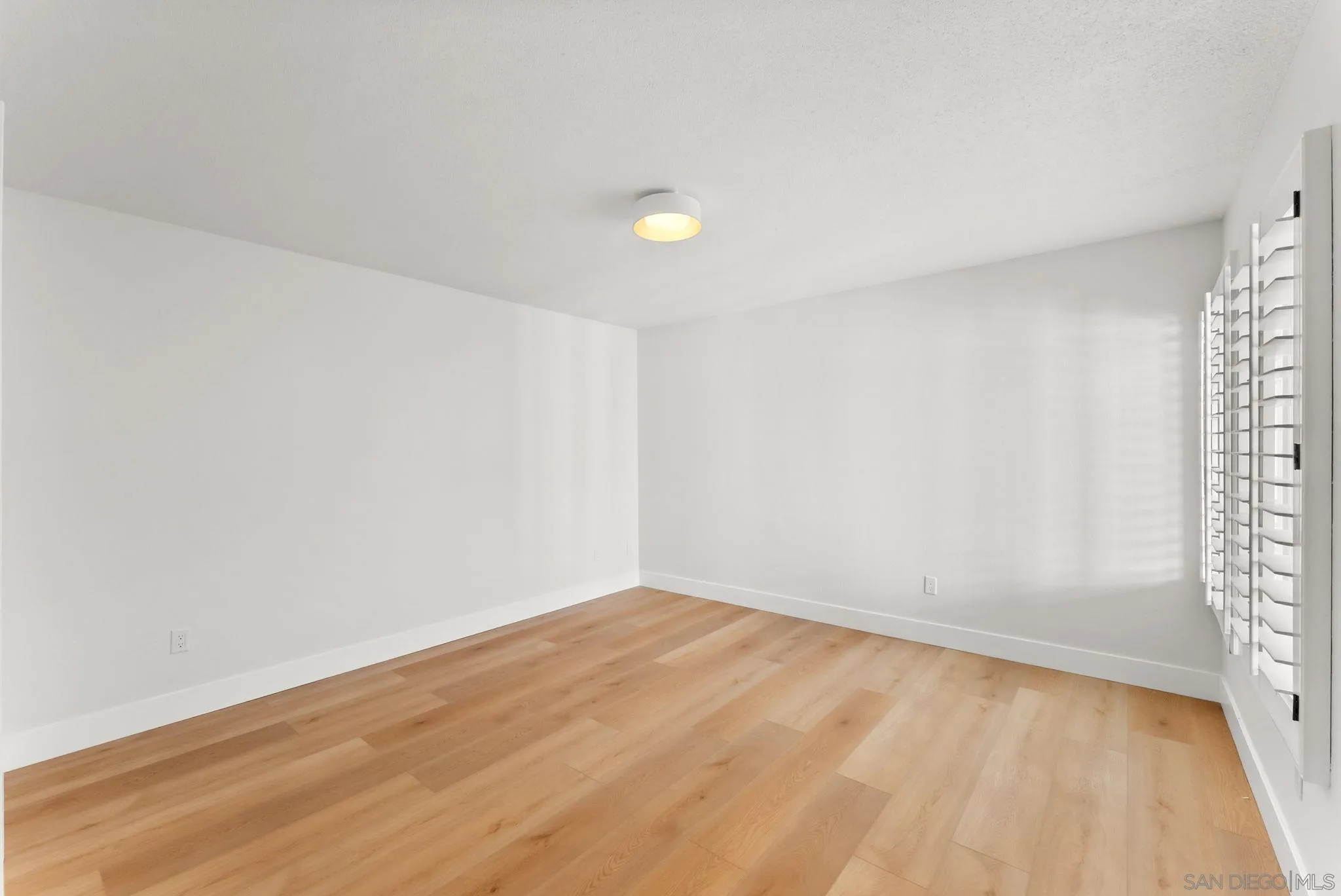 4676 Barcelona, Oceanside, CA, 92056