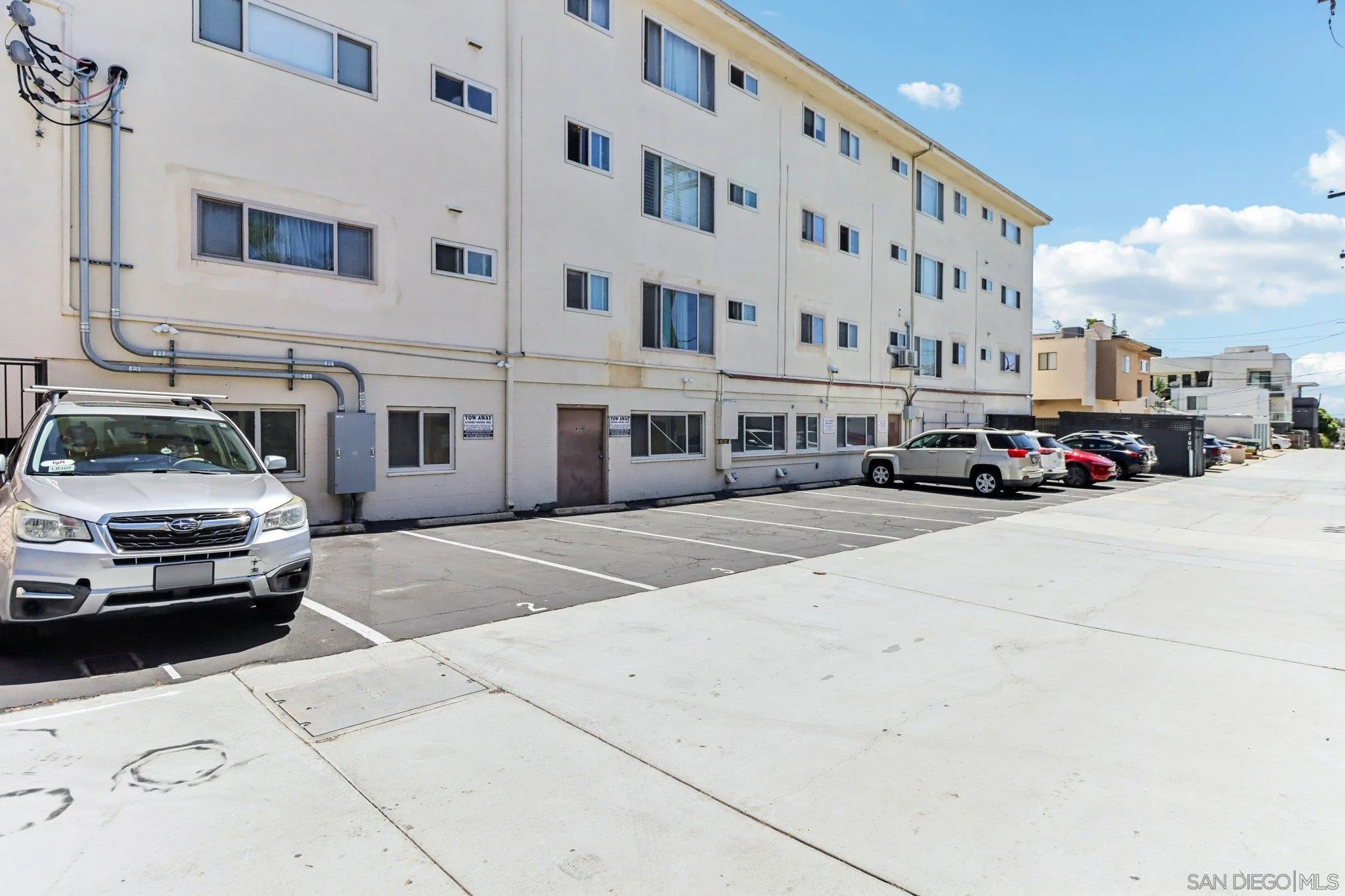 https://cdn.realtyfeed.com/cdn/127/260009080/7371415ed666894885bb1c5dbda1ff07.webp