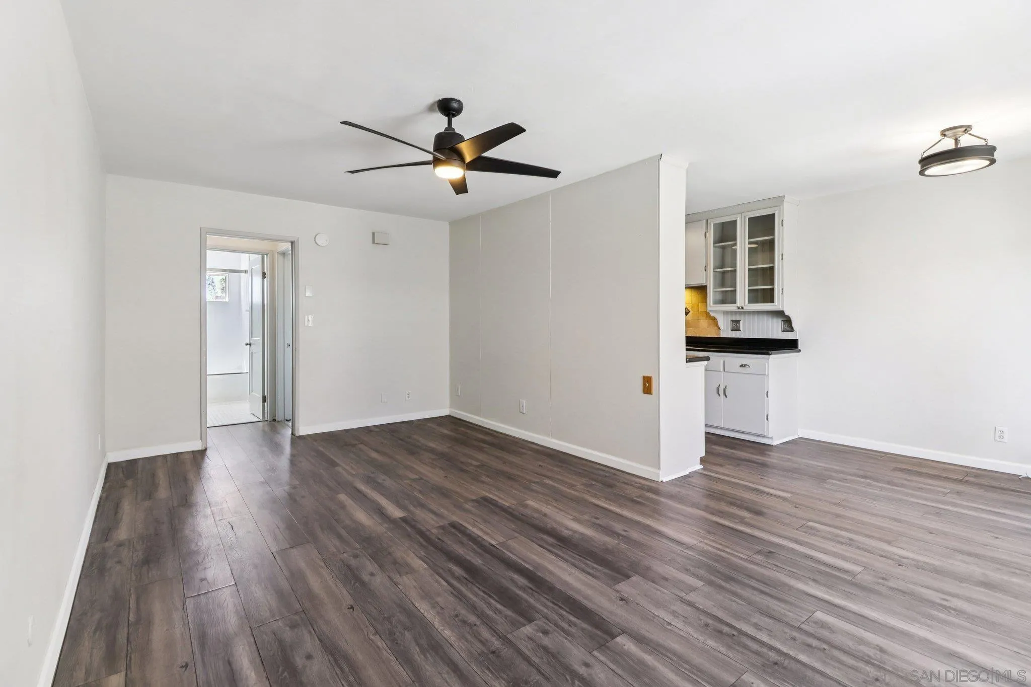 https://cdn.realtyfeed.com/cdn/127/260009080/761ce29de0161026cd91ff7226aa419a.webp