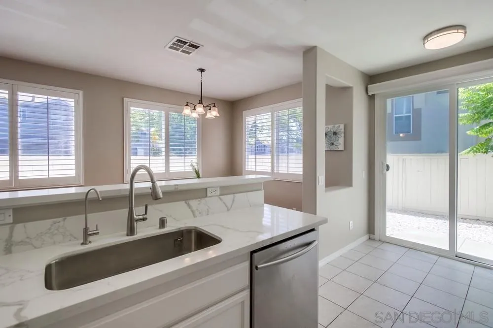 Photo #8: 260009081 Listing: Photo #8