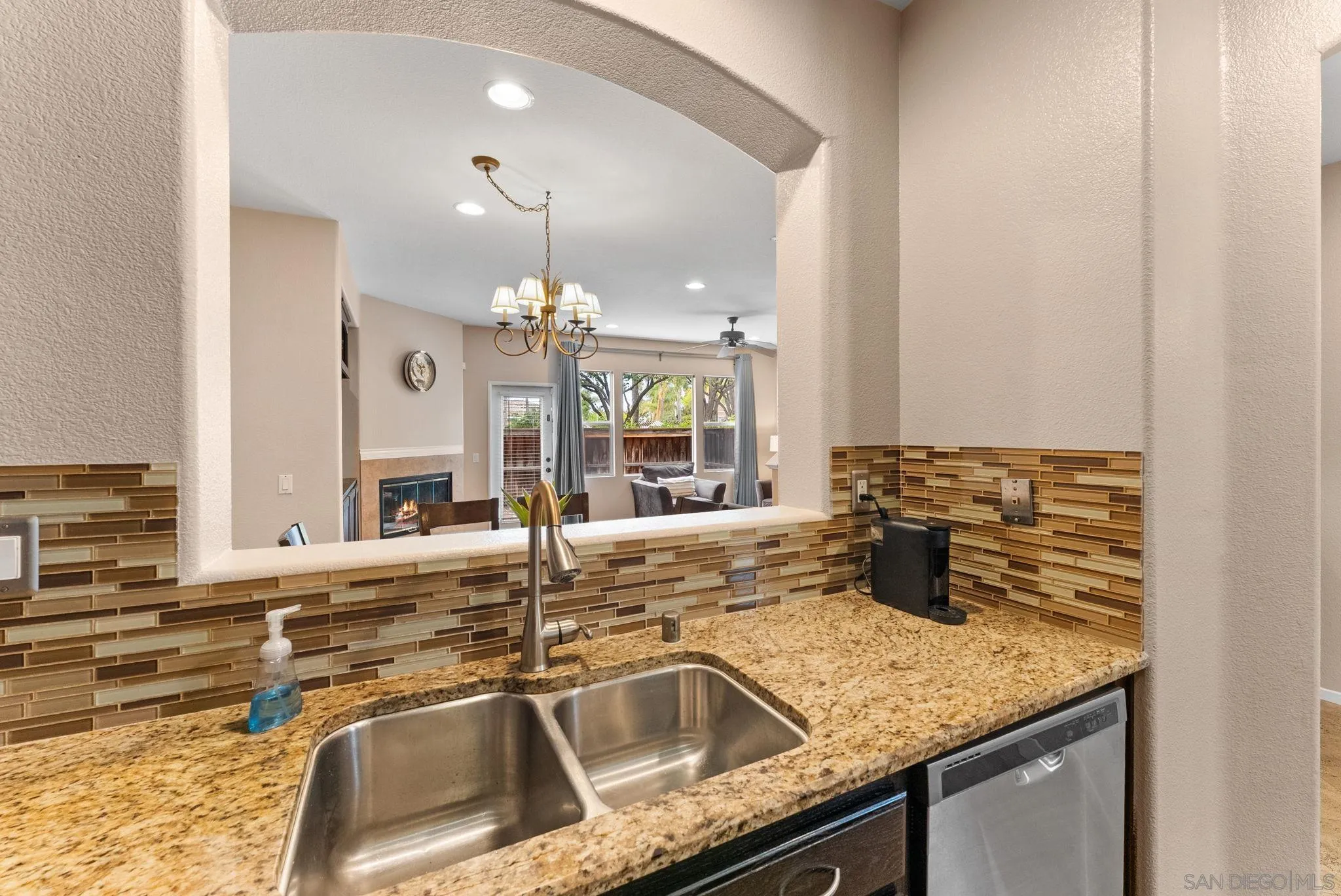 Photo #9: 260009083 Listing: Photo #9