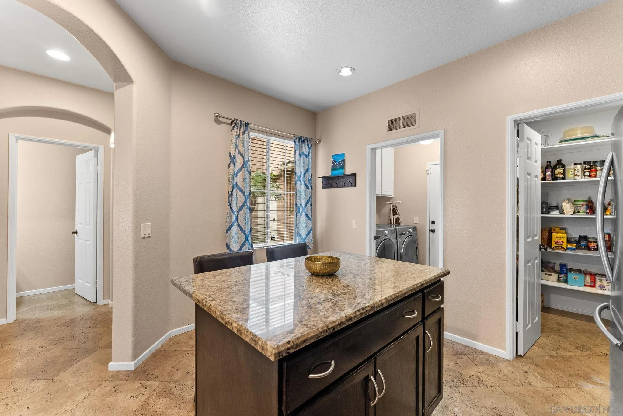 Photo #10: 260009083 Listing: Photo #10
