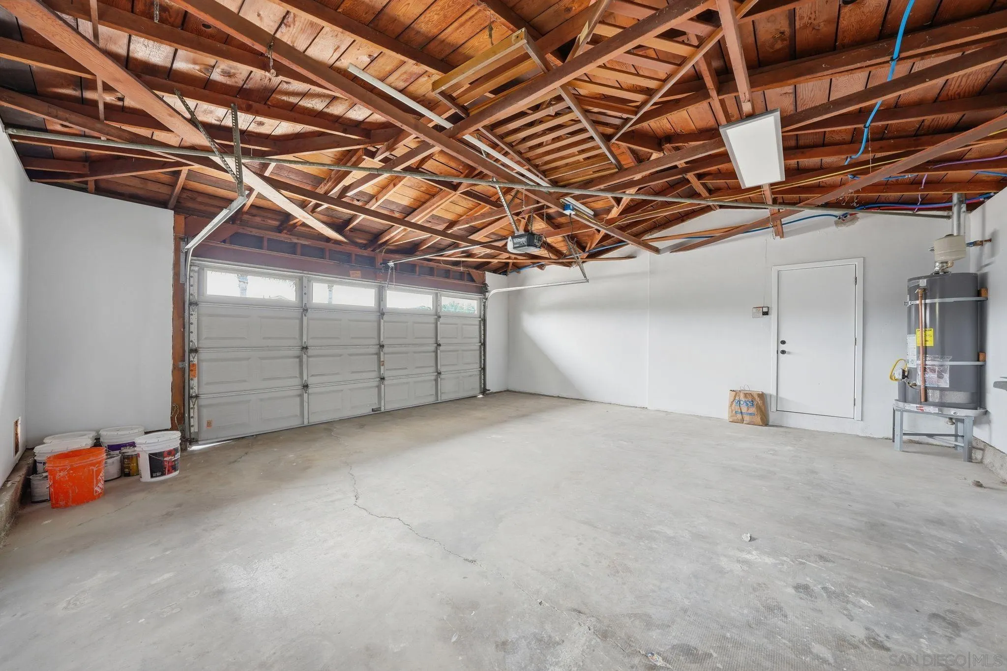 https://cdn.realtyfeed.com/cdn/127/260009089/44067e22dc85df580d6352f798402385.webp