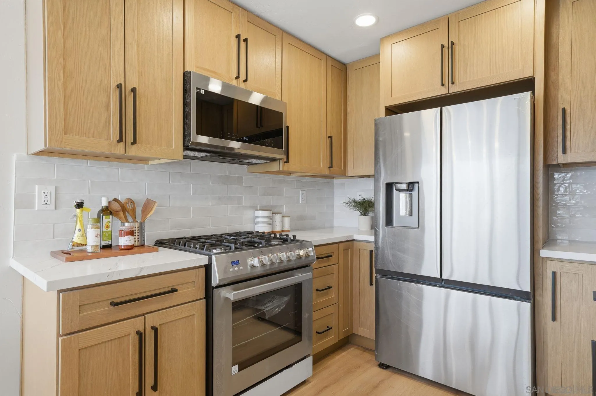 https://cdn.realtyfeed.com/cdn/127/260009089/b5d2b545c70076177818b24627275065.webp