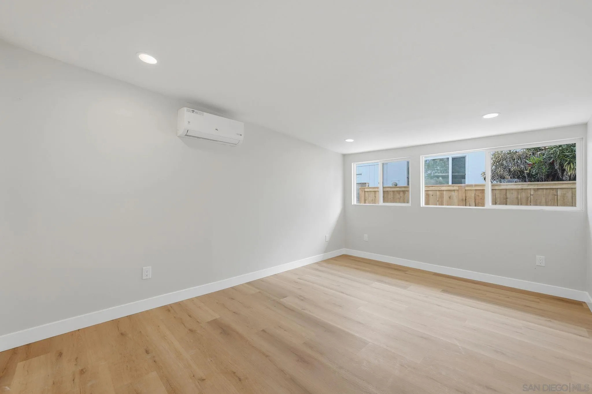 https://cdn.realtyfeed.com/cdn/127/260009089/d2e695f12c36b227677de25e7802a924.webp