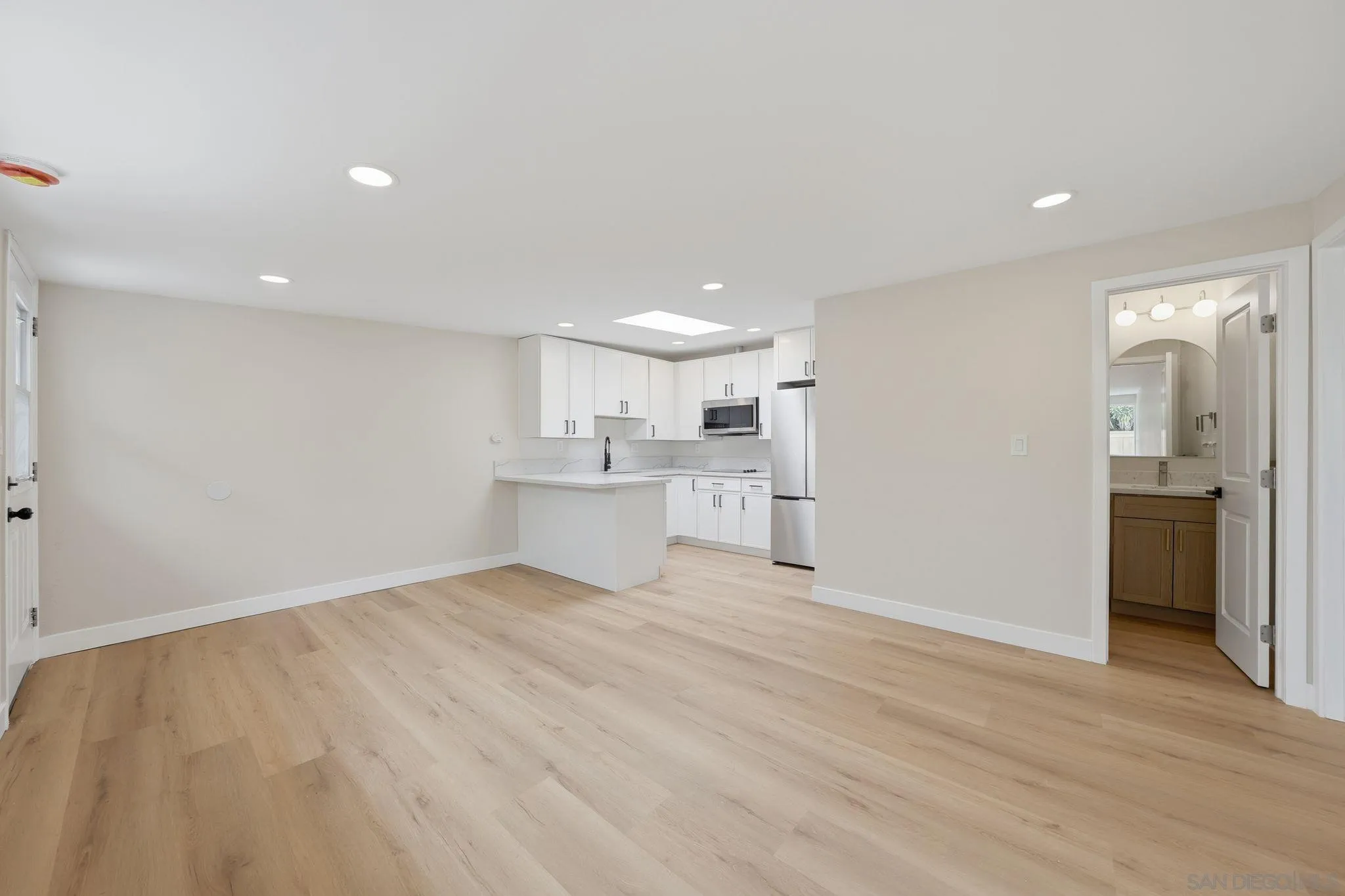 https://cdn.realtyfeed.com/cdn/127/260009089/d591ba9c10ba8500c21f081dabf32803.webp
